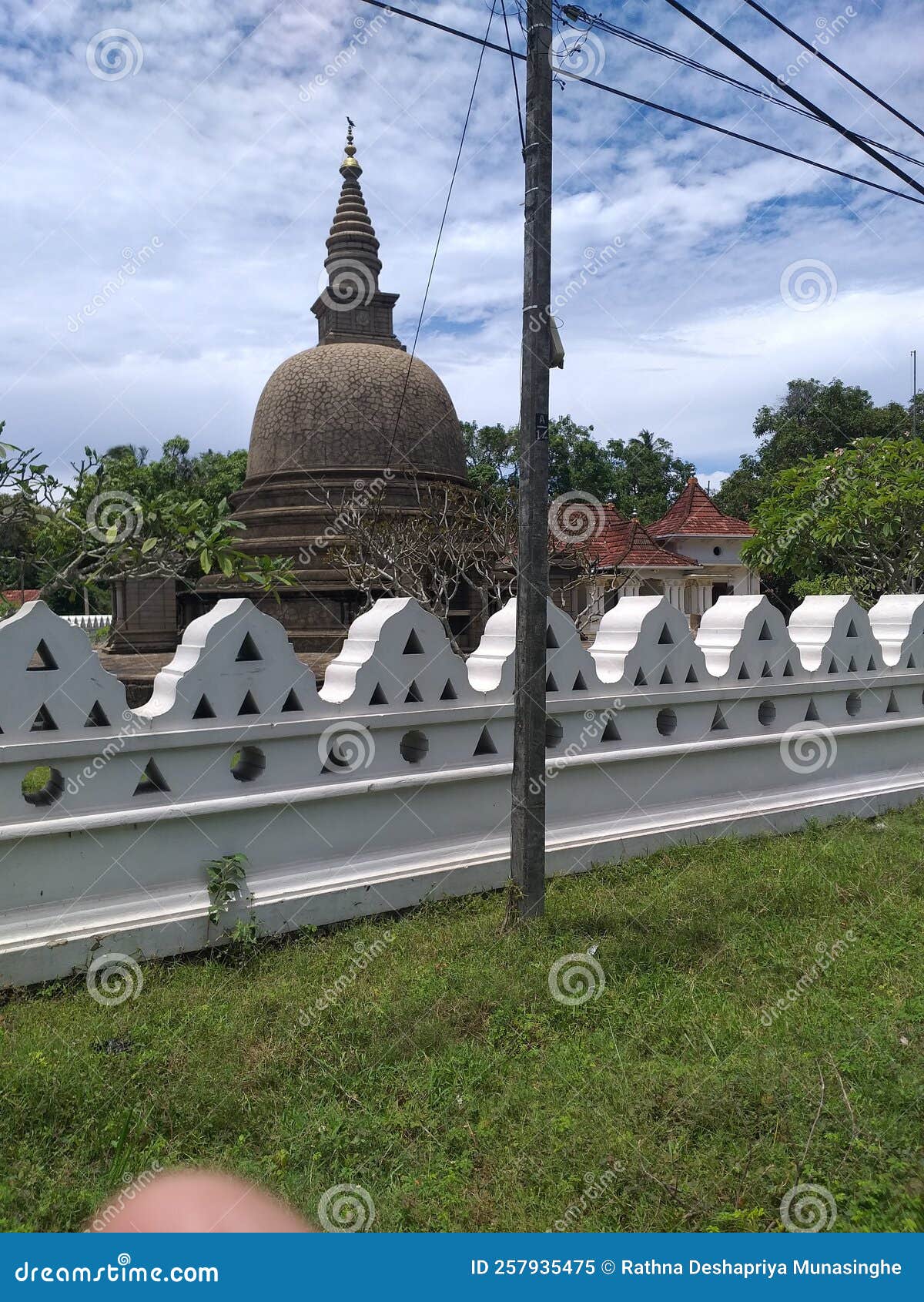 senanayaka buddhist temple in chilaw sri lanka.