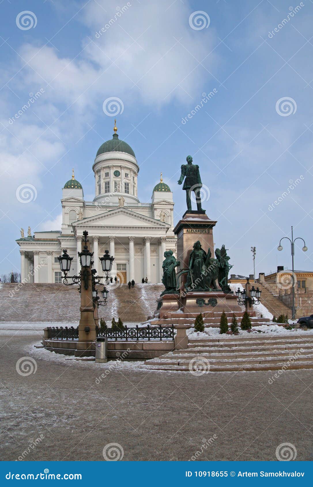 the senate square in helsinki