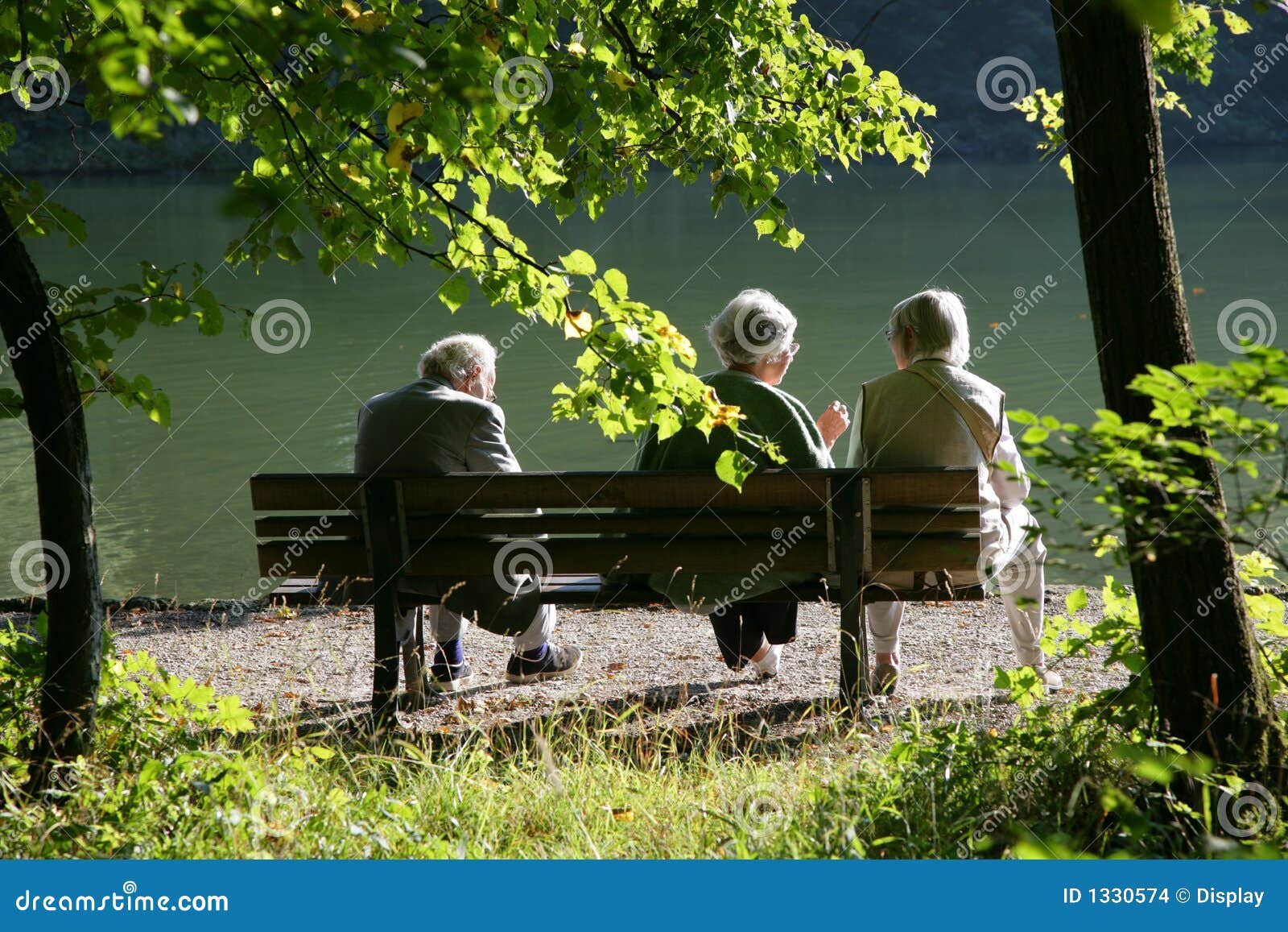 seniors talking in the park
