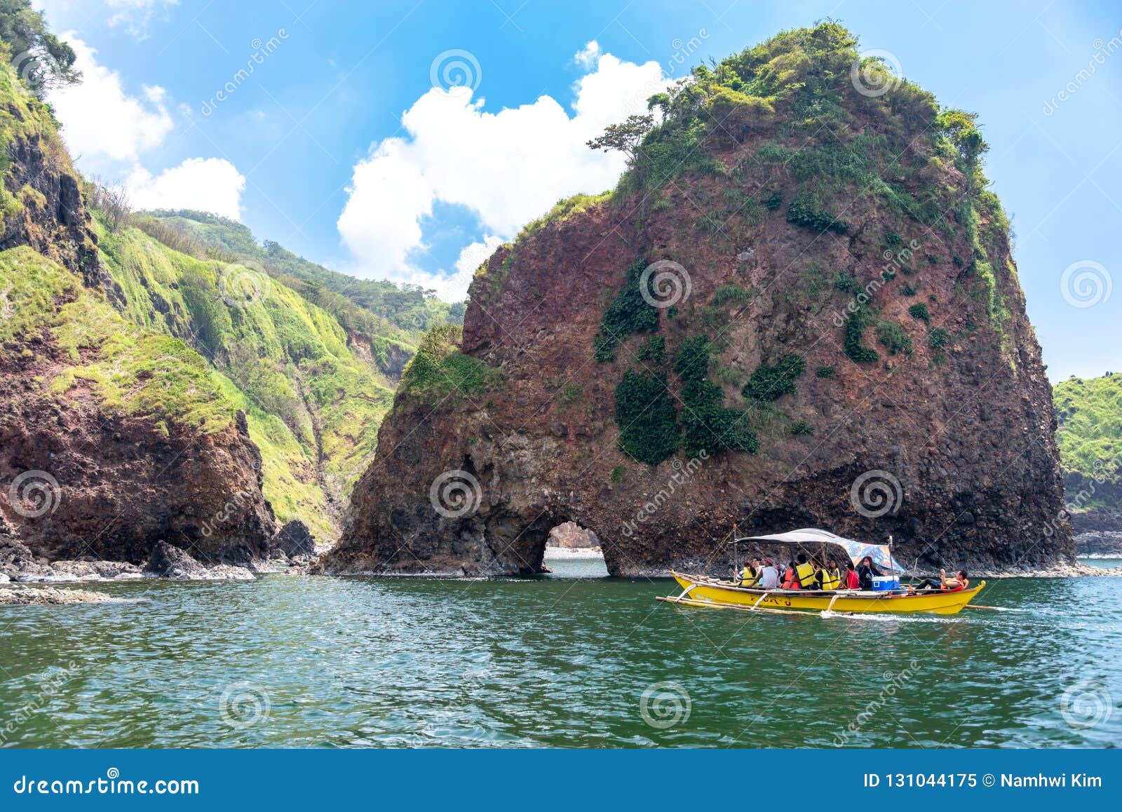 People Enjoying The Water In The Sea Sep 22 18 Bataan Philippines Editorial Image Image Of Vacation Tropical People Enjoying The Water In The Sea Sep 22 18 Bataan Philippines Editorial Image Image Of Vacation Tropical