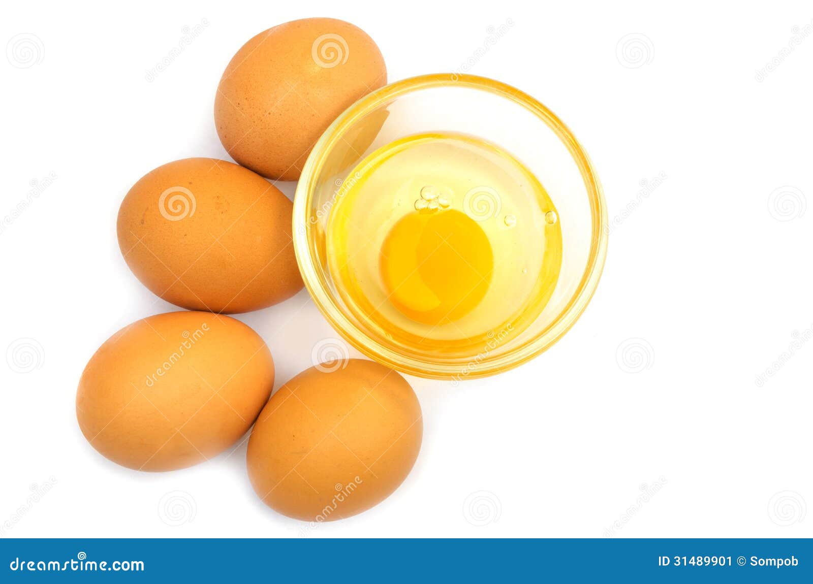 Separate the egg yolks. stock image. Image of ready, poultry 31489901