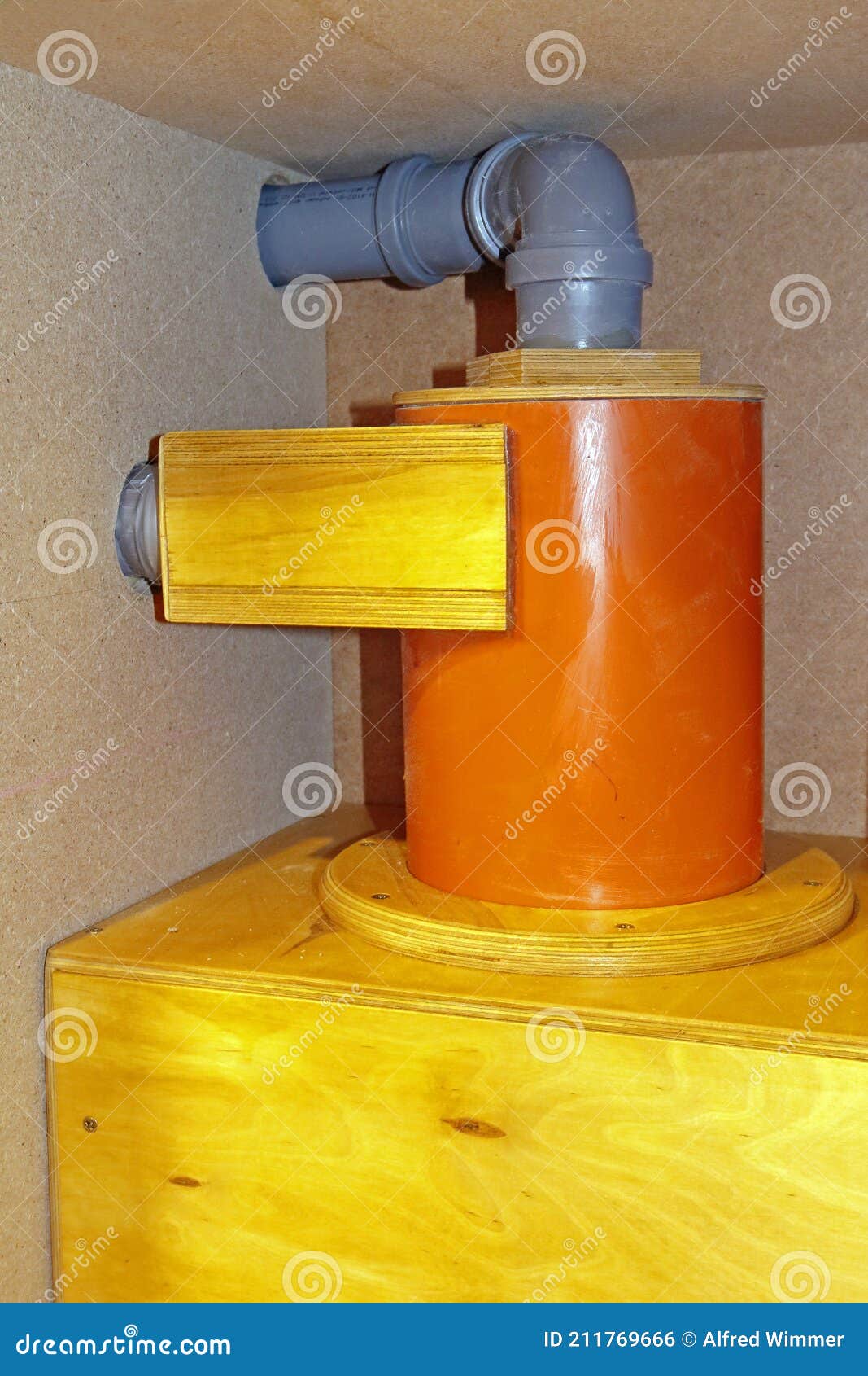 Separatore a Ciclone a Diga Con Cassetto Della Polvere Fotografia Stock -  Immagine di arancione, unità: 211769666