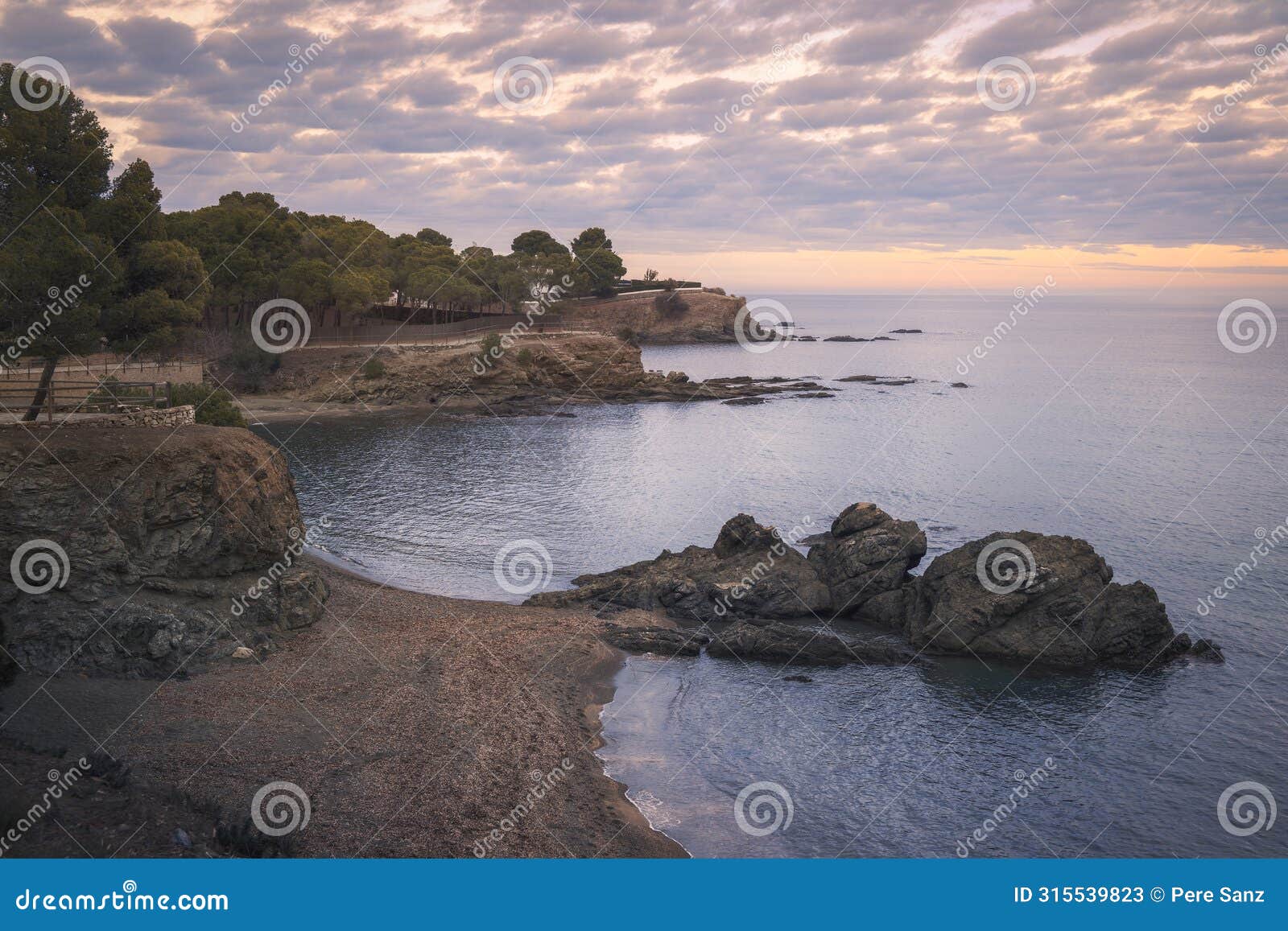 serene seascape at twilight in llanÃÂ§a, catalonia