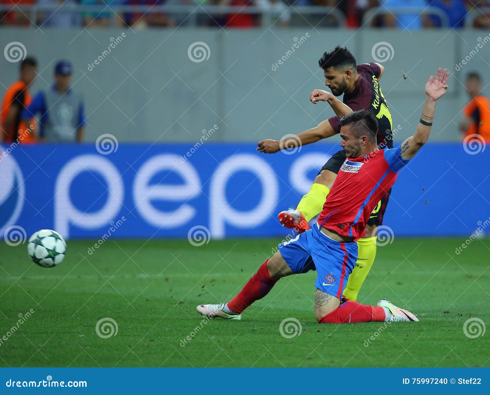 Soccer - UEFA Champions League - Atletico Madrid v Steaua Bucuresti Stock  Photo - Alamy