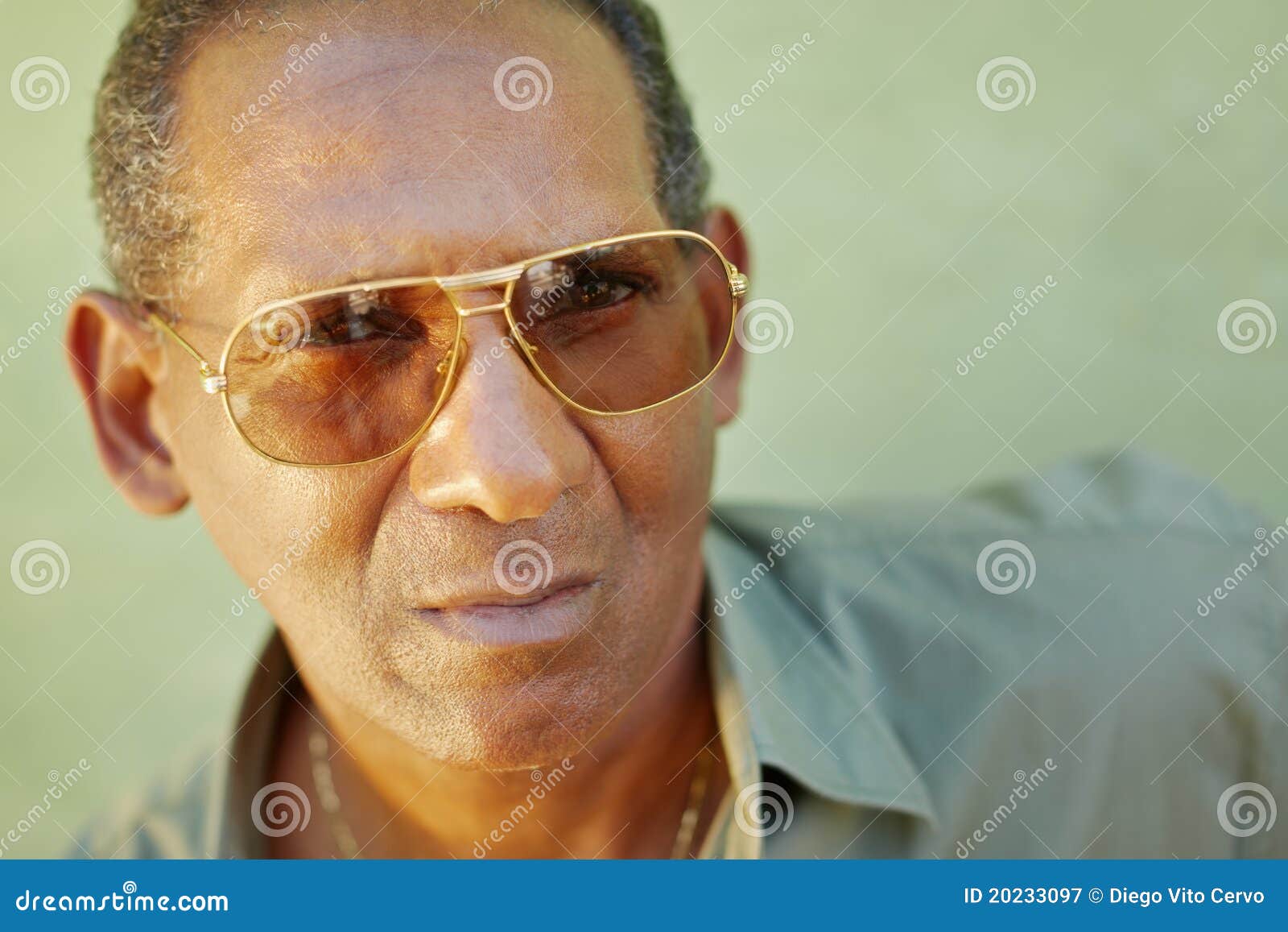 14,600+ Man Sunglasses Close Up Stock Photos, Pictures & Royalty