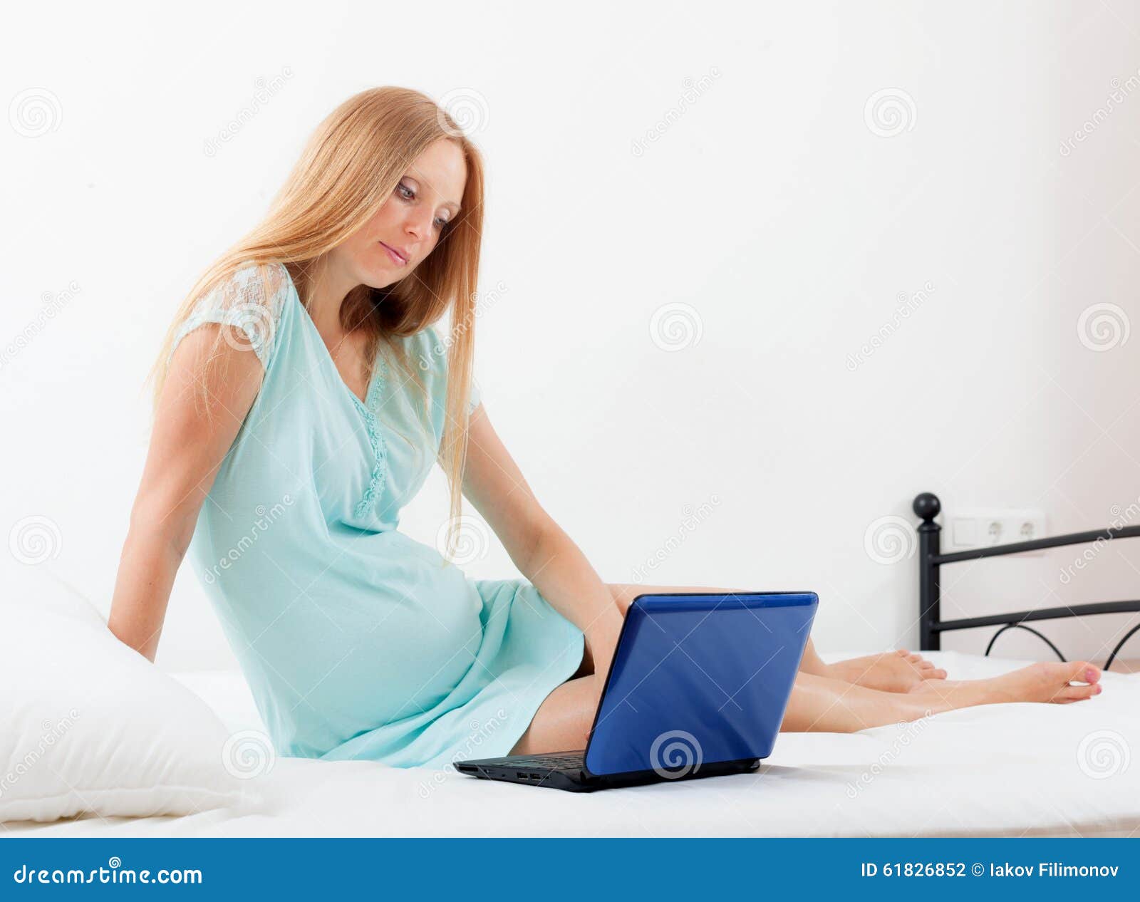 Serious Pregnancy Woman With Laptop Stock Photo - Image of ...