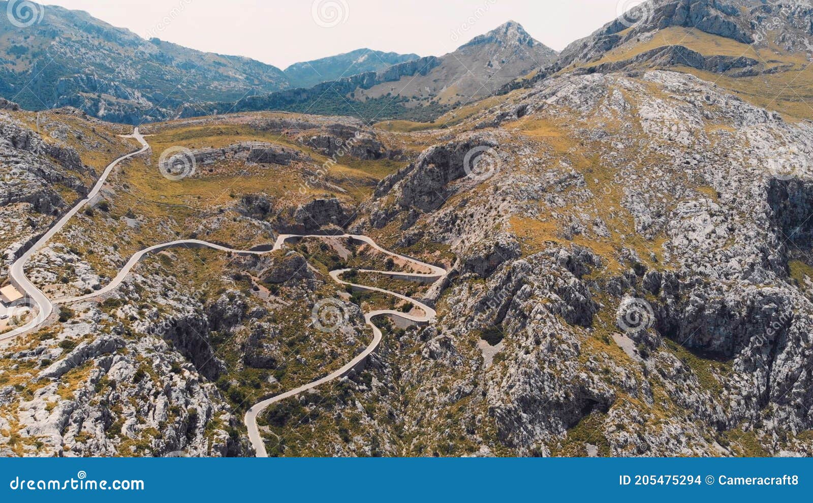 the serpentine in the mountain road, the knotted tie - nudo de corbata, serra de tramuntana, mallorca, beleric islands