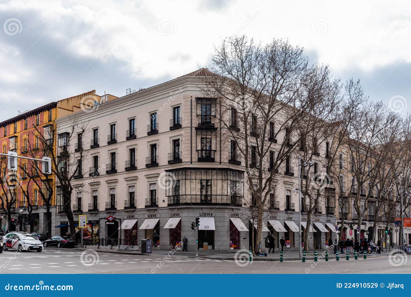 Calle Serrano Madrid Stock Photos - Free & Royalty-Free Stock Photos from  Dreamstime