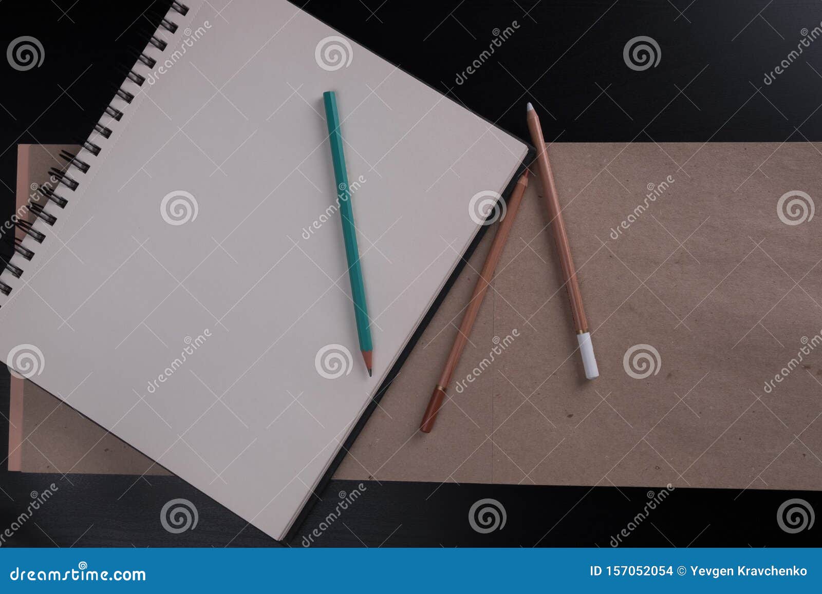 Set of Albums and Sketchbooks for Drawing. Stock Photo - Image of drawing,  notepad: 157052054