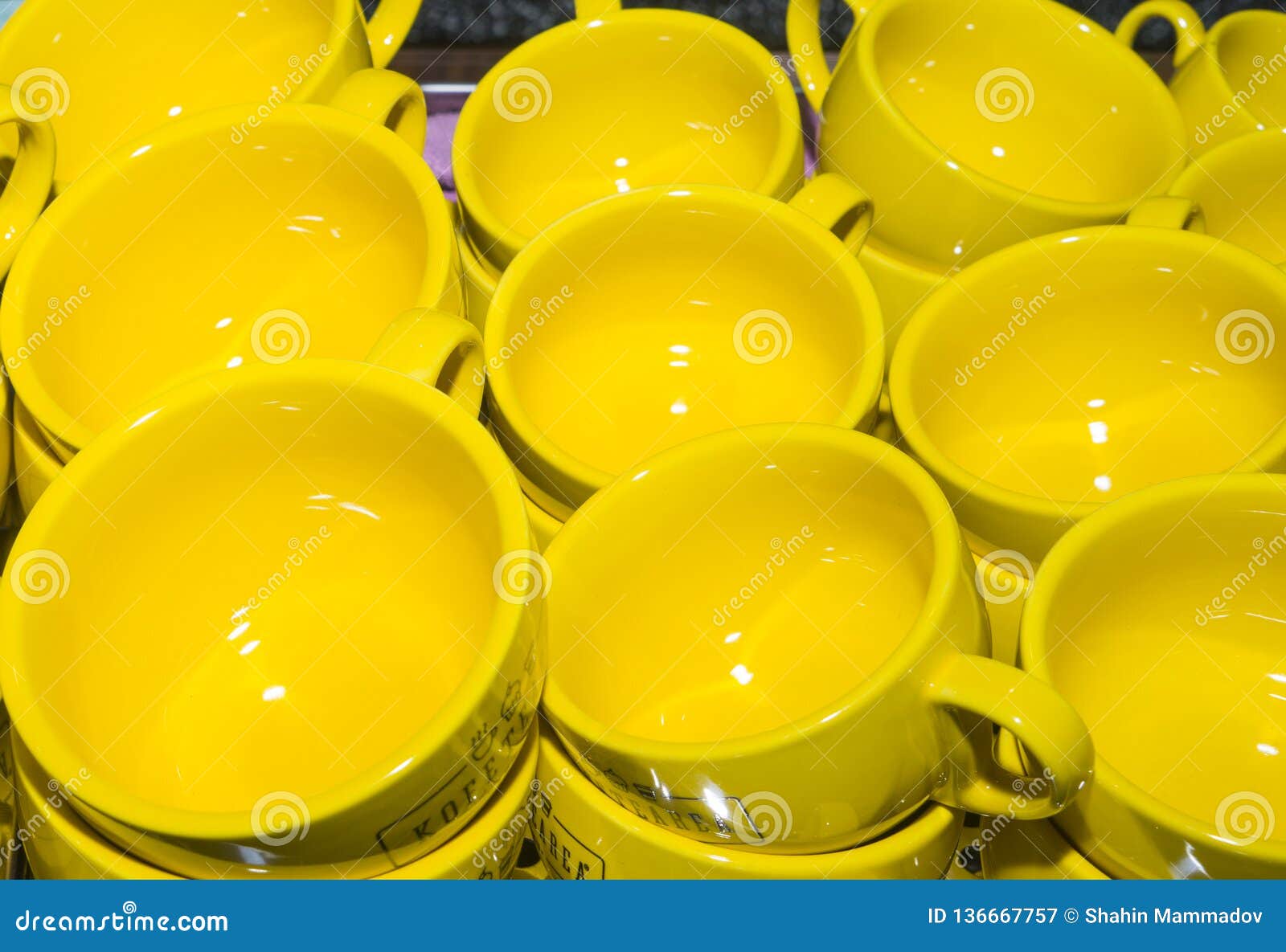 Set of Empty Yellow Coffee Cups on the Bar Stock Image Image of breakfast, mocha 136667757