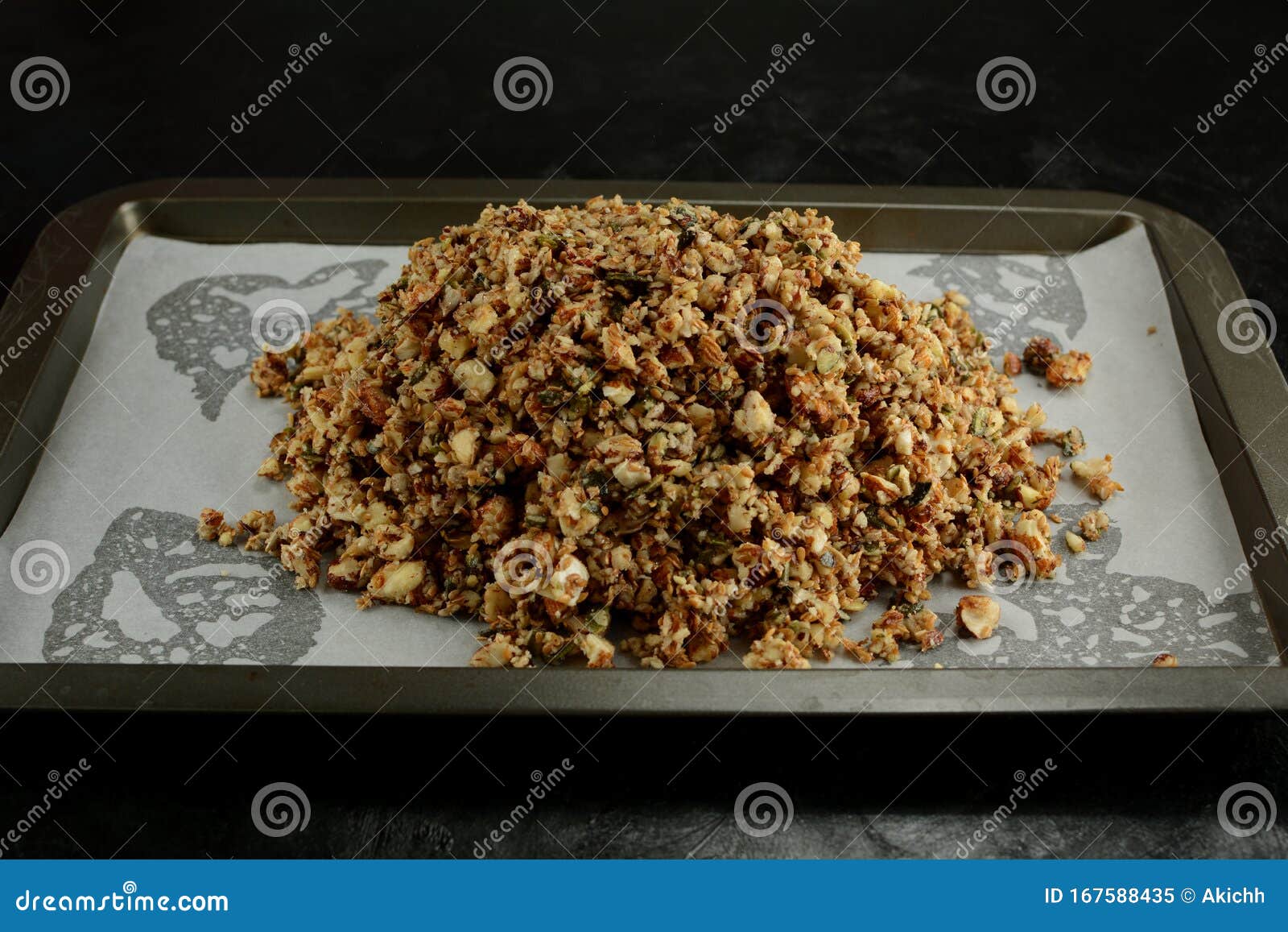 homemade low-carb and sugar-free keto diet granola