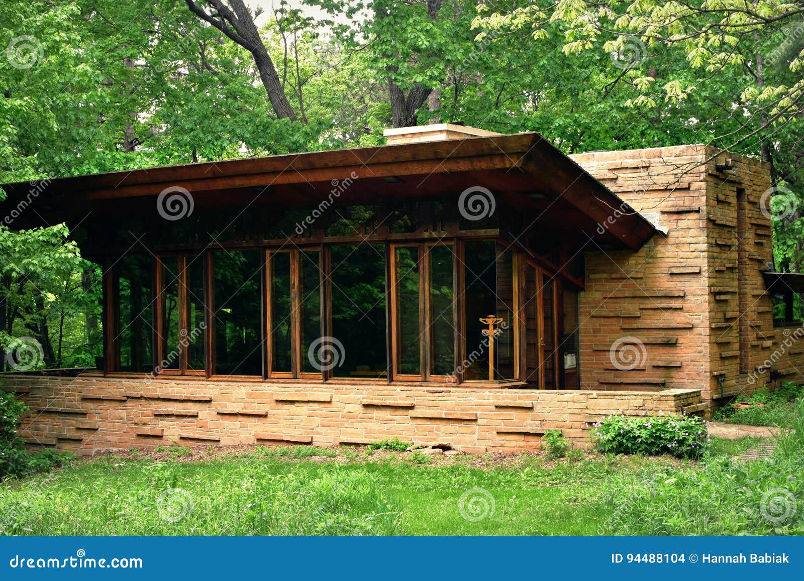 Seth Peterson Cottage Editorial Stock Image Image Of Nature