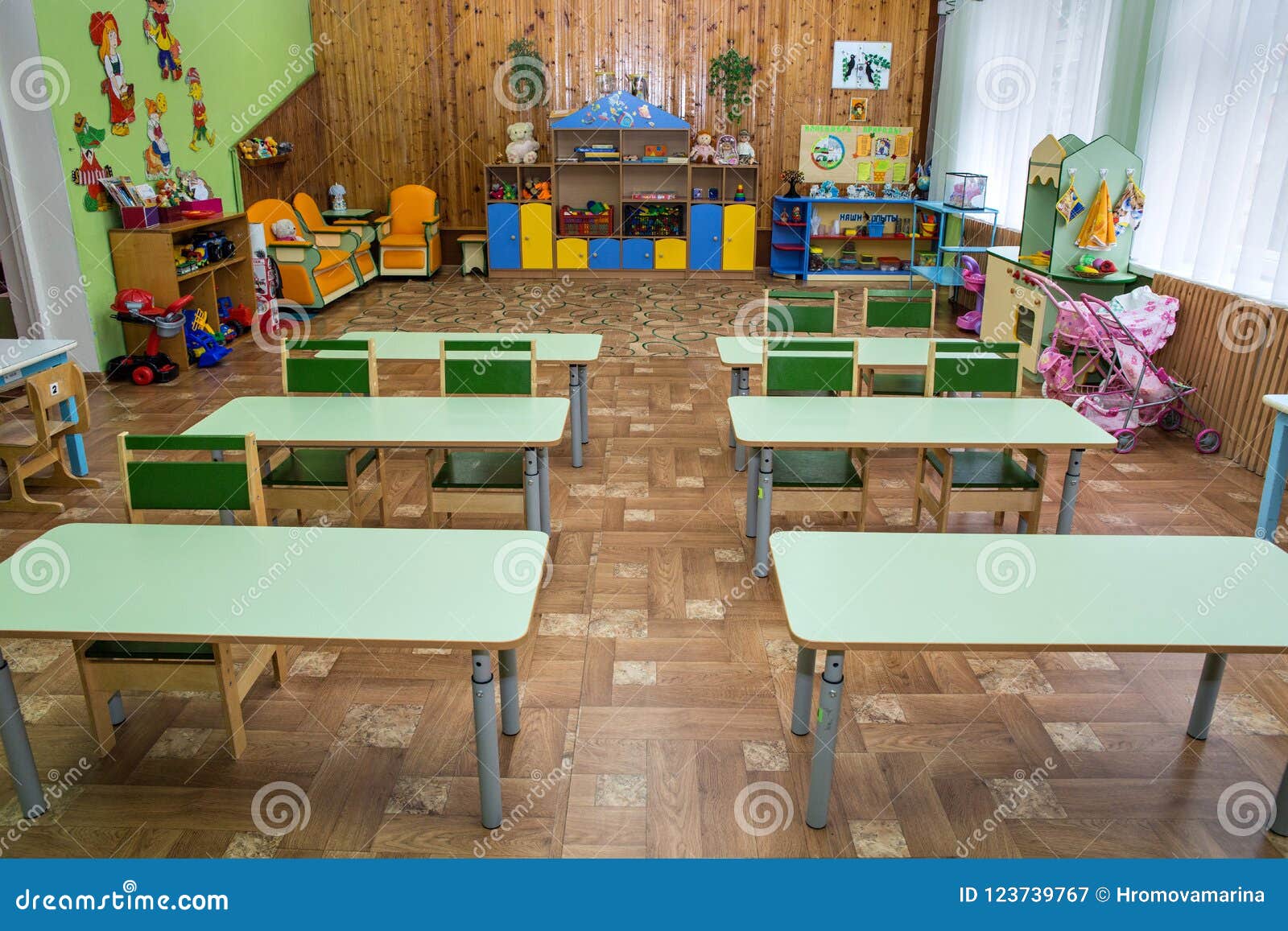 Class Kindergarten Rural School Playschool And Green Desks