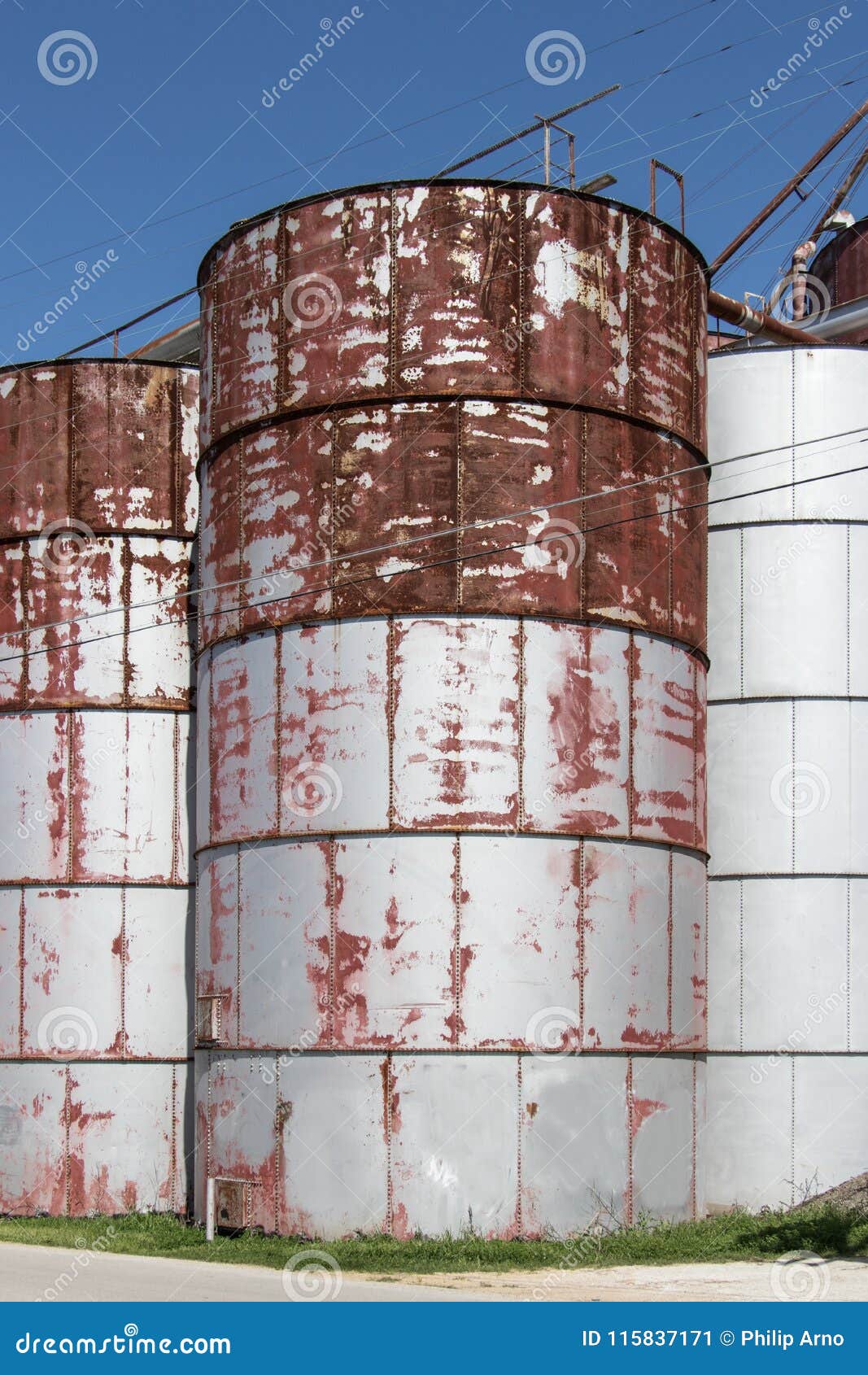 Three Grain Silos in a Small Texas Town Stock Image Image of granary