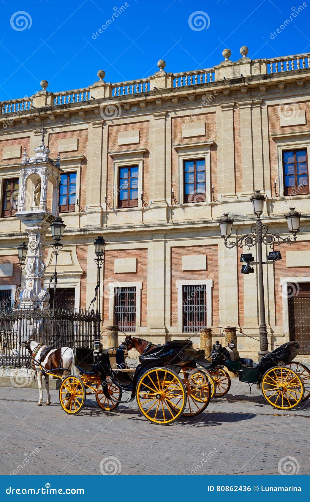 seville archivo indias horse carriage