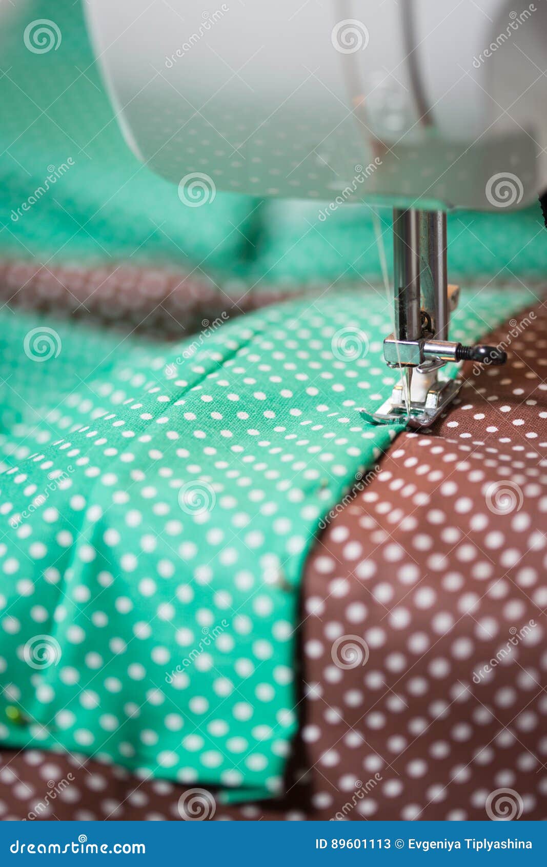 Sewing machine with cloth stock image. Image of spool 89601113