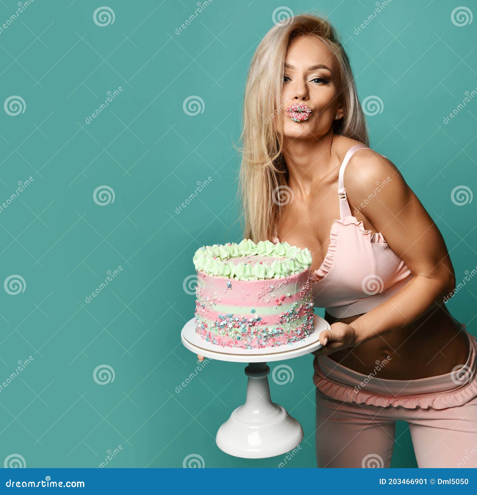 Sexy Happy Birthday Wallpaper