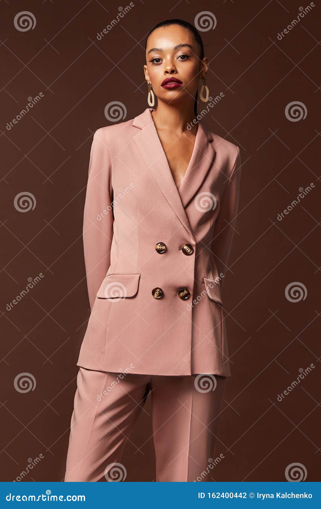Beautiful Woman Fashion Glamour Model Brunette Hair Makeup Wear Suit  Trousers Jacket Clothes Office Dress Code Casual Party Stock Photo - Image  of hairdo, lady: 162400442