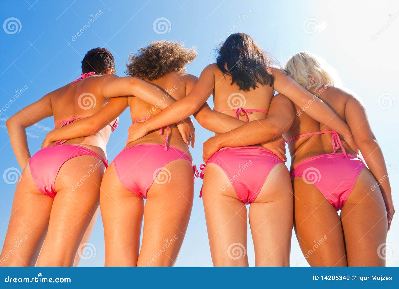Wijde selectie Ijzig Geavanceerde 12,650 Girls Bikini Stock Photos - Free & Royalty-Free Stock Photos from  Dreamstime