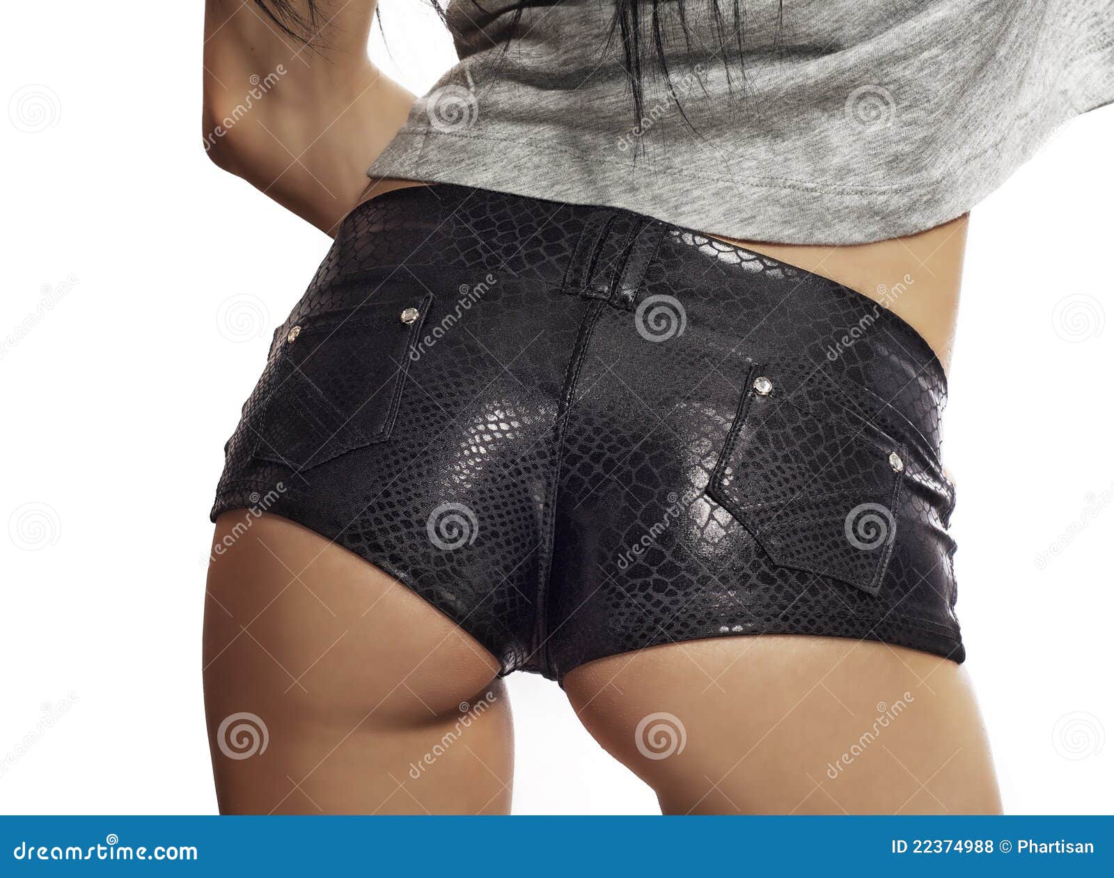 tight booty shorts selfies