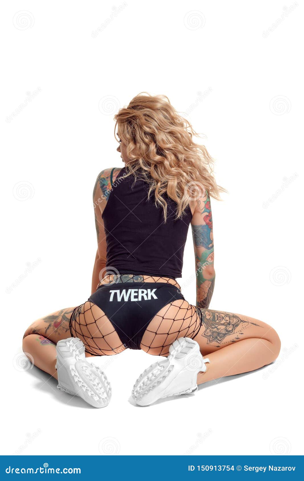 White Thick Girl Twerking