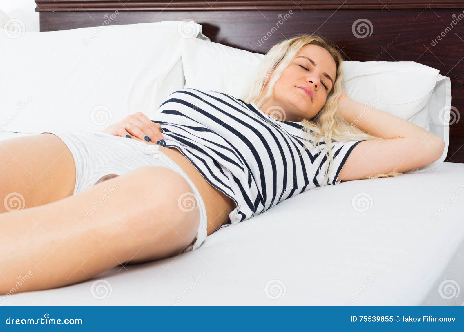 Free Online Sleeping Porn 28