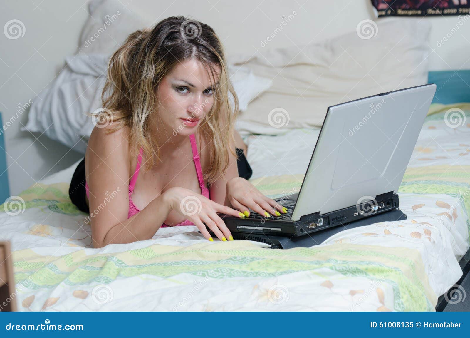 Chatting Online Hot