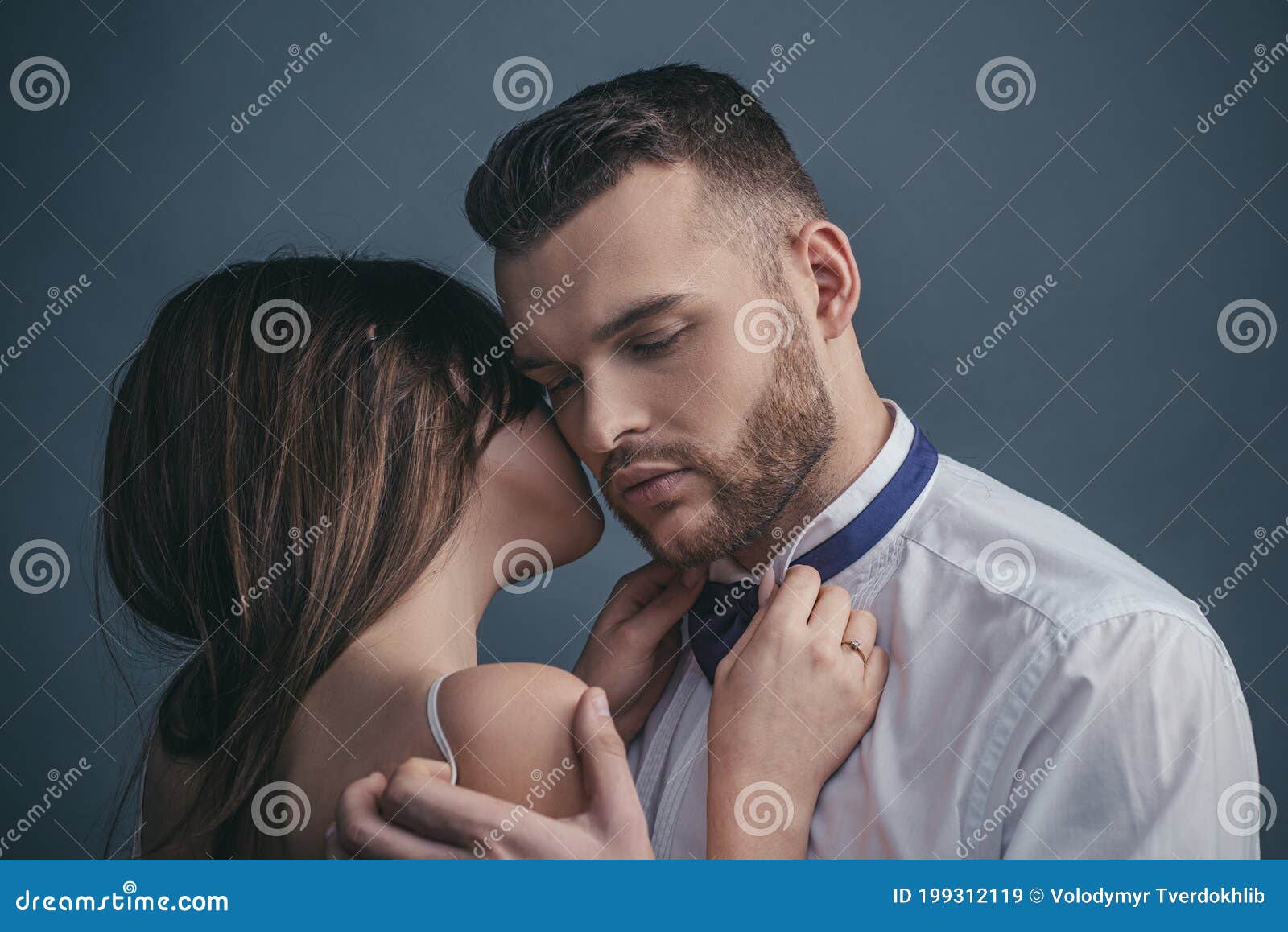 Hot Kisses Couple