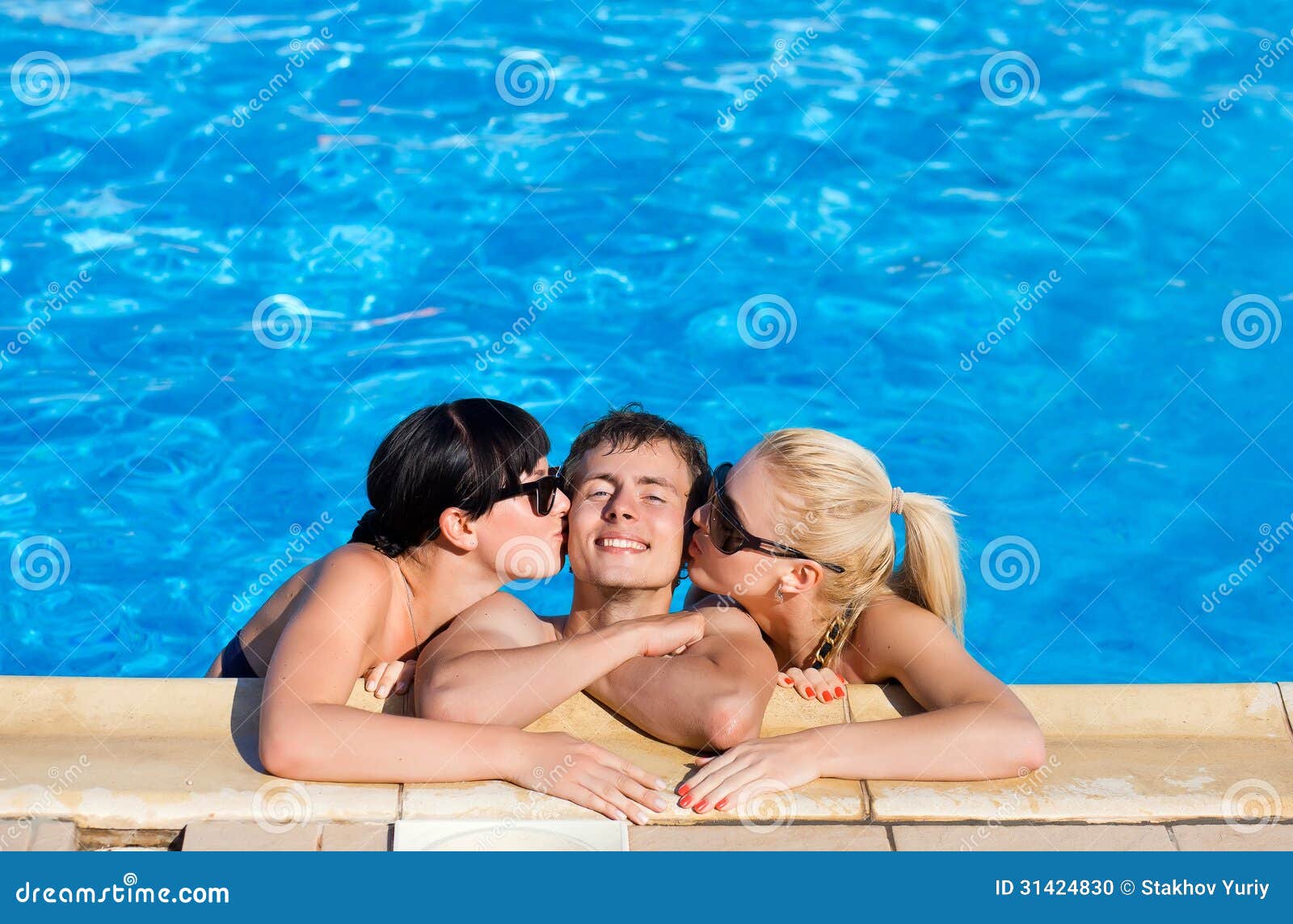 Girls Making Out In Pool