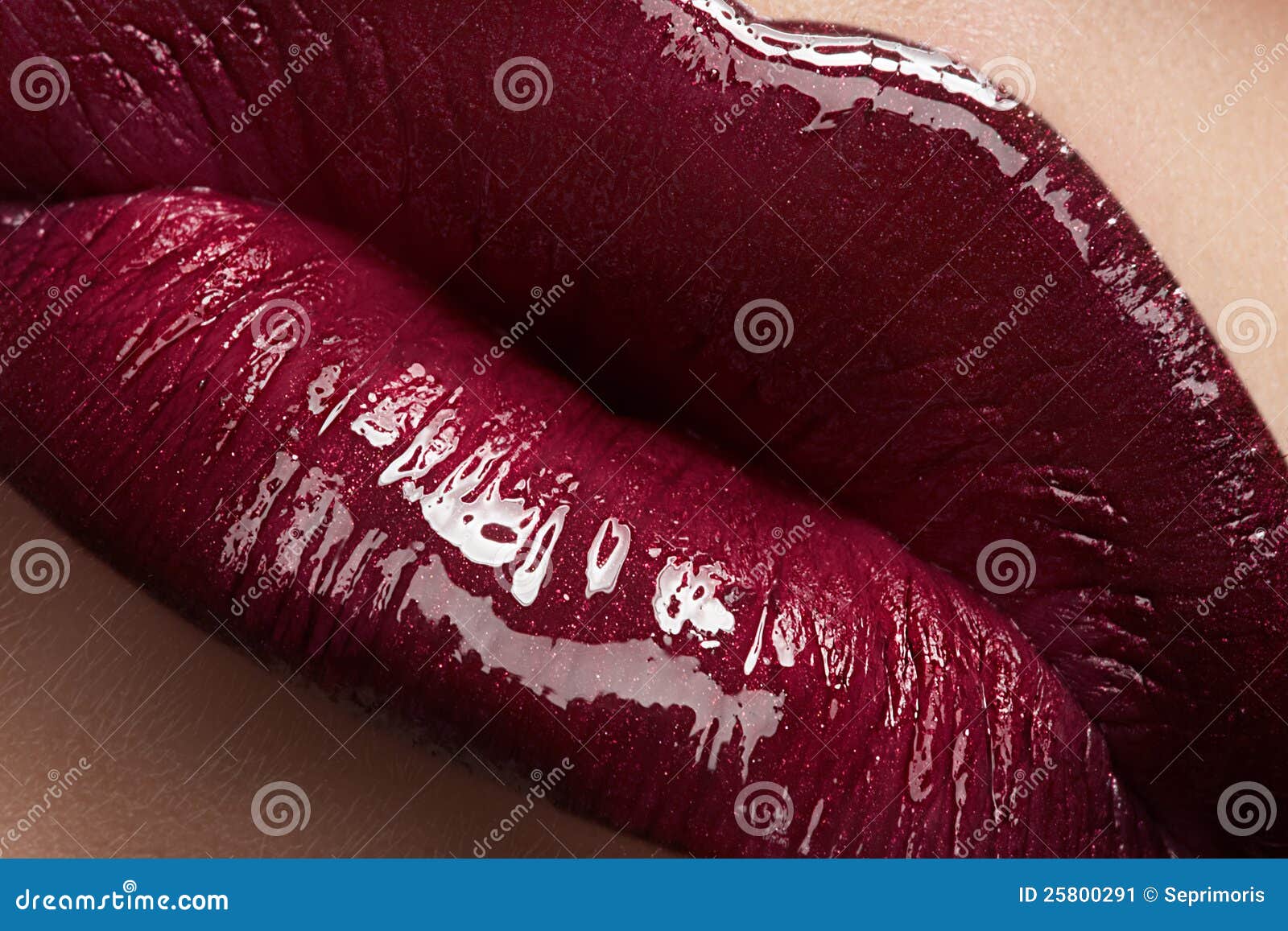 kiss. fashion vinous lips glossy make-up