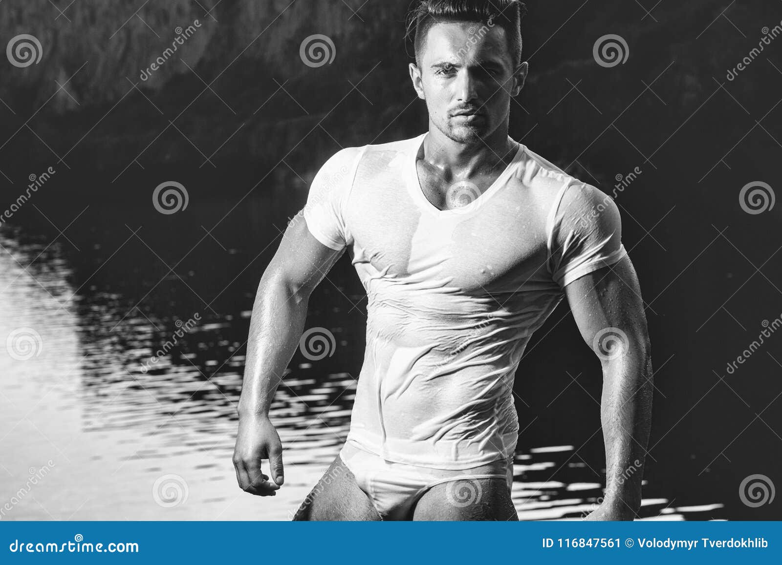 Model Natural Muscular Man