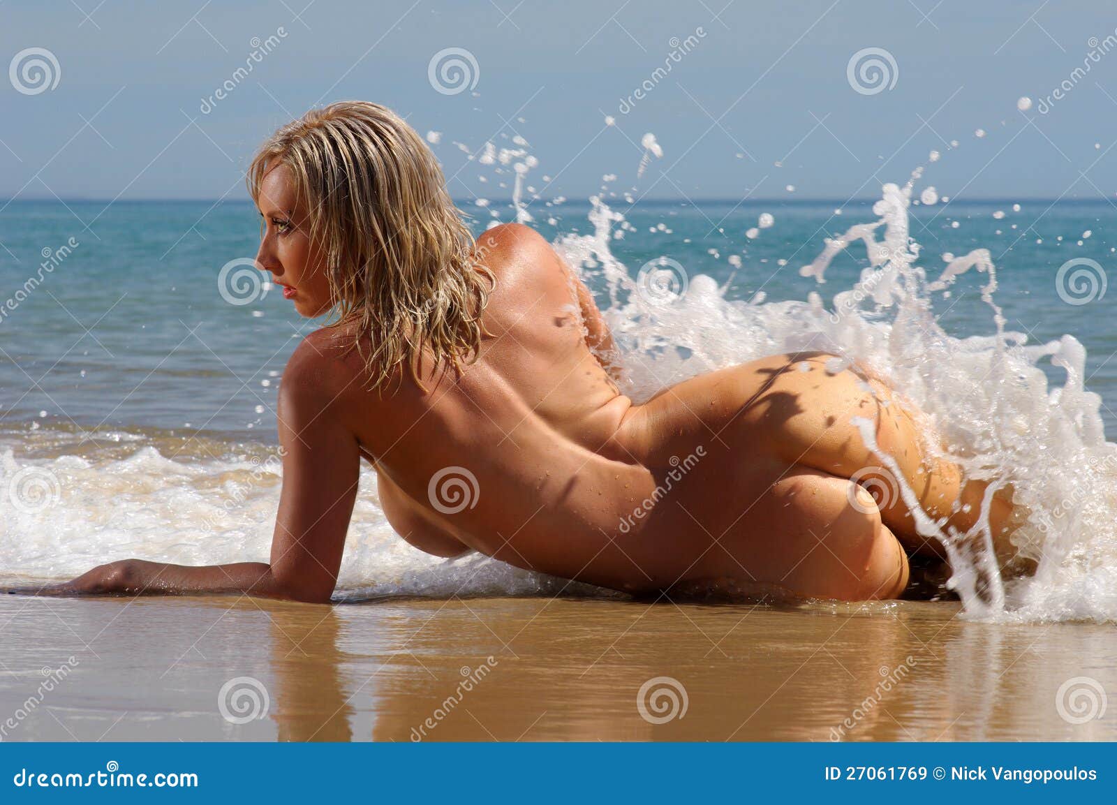 nude sexy girls in beach free photo