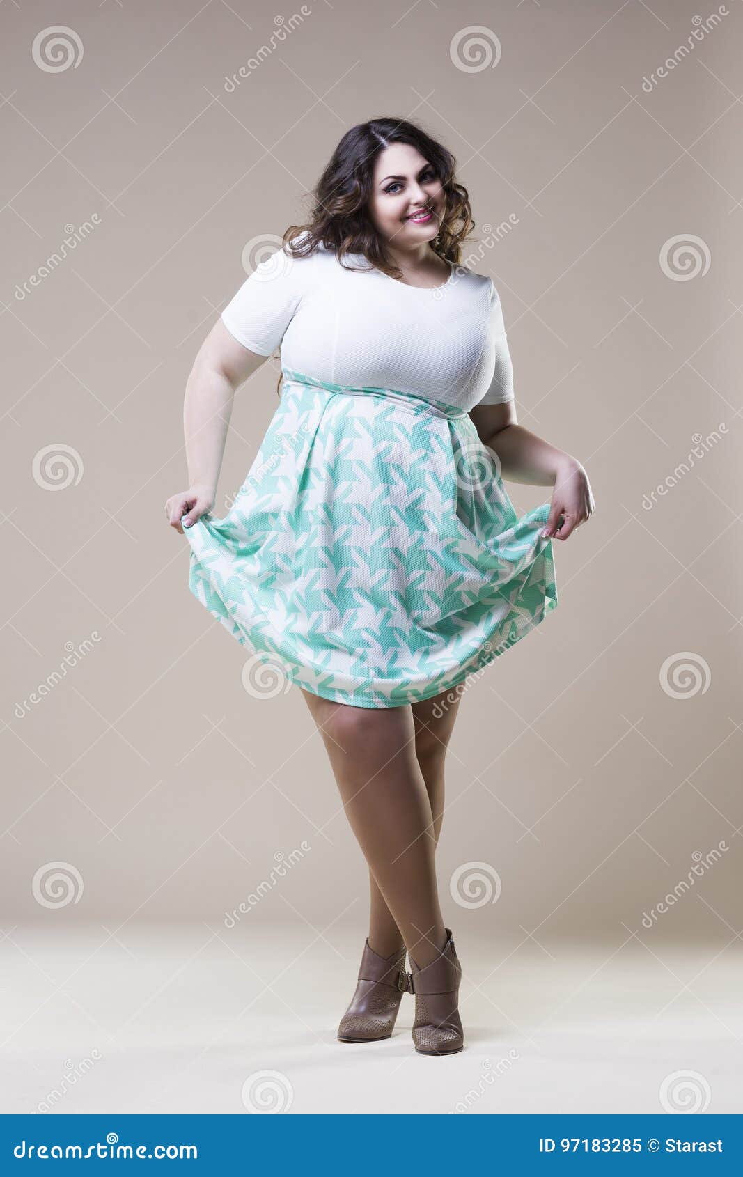 Plus Size Fashion Model in Casual Clothes, Fat Woman on Beige Studio  Background, Overweight Female Body Stock Image - Image of figure,  obeseness: 97183285