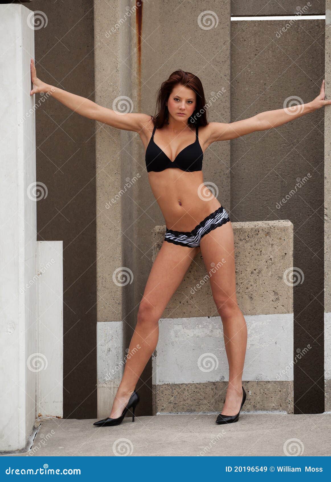 Panties And Bras Stock Photo - Download Image Now - Tan Line, 20-24 Years,  Adult - iStock