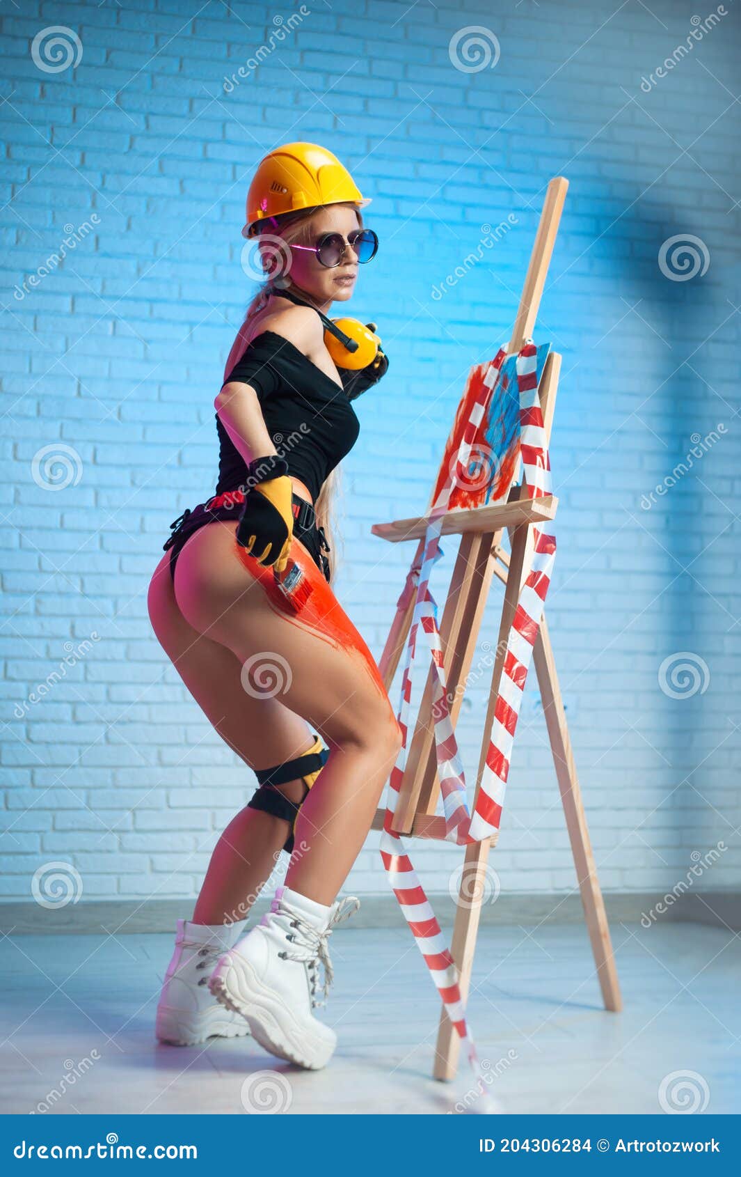 Construction worker chicks nude