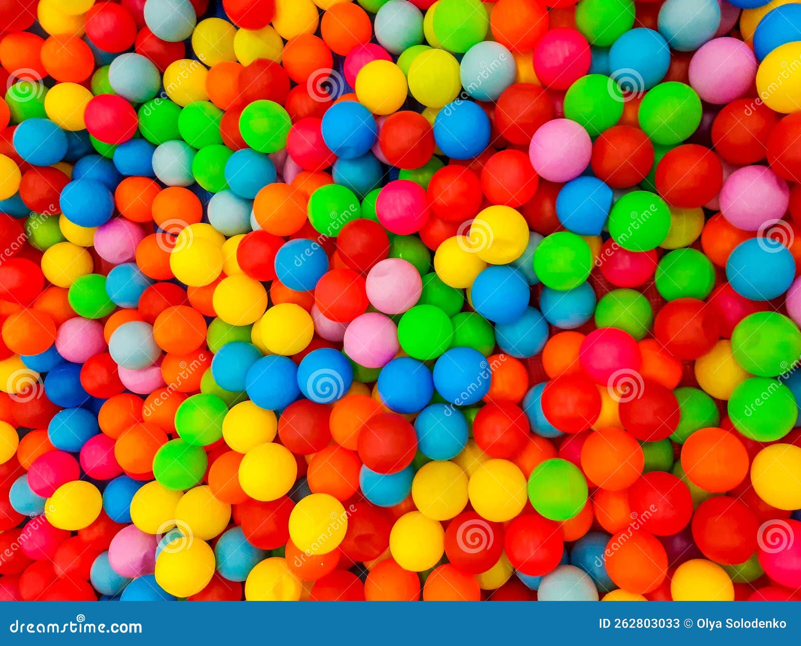 Sfondo Di Molte Palline Colorate in Plastica in Una Sala Giochi Per Bambini  Immagine Stock - Immagine di intrattenimento, misto: 262803033