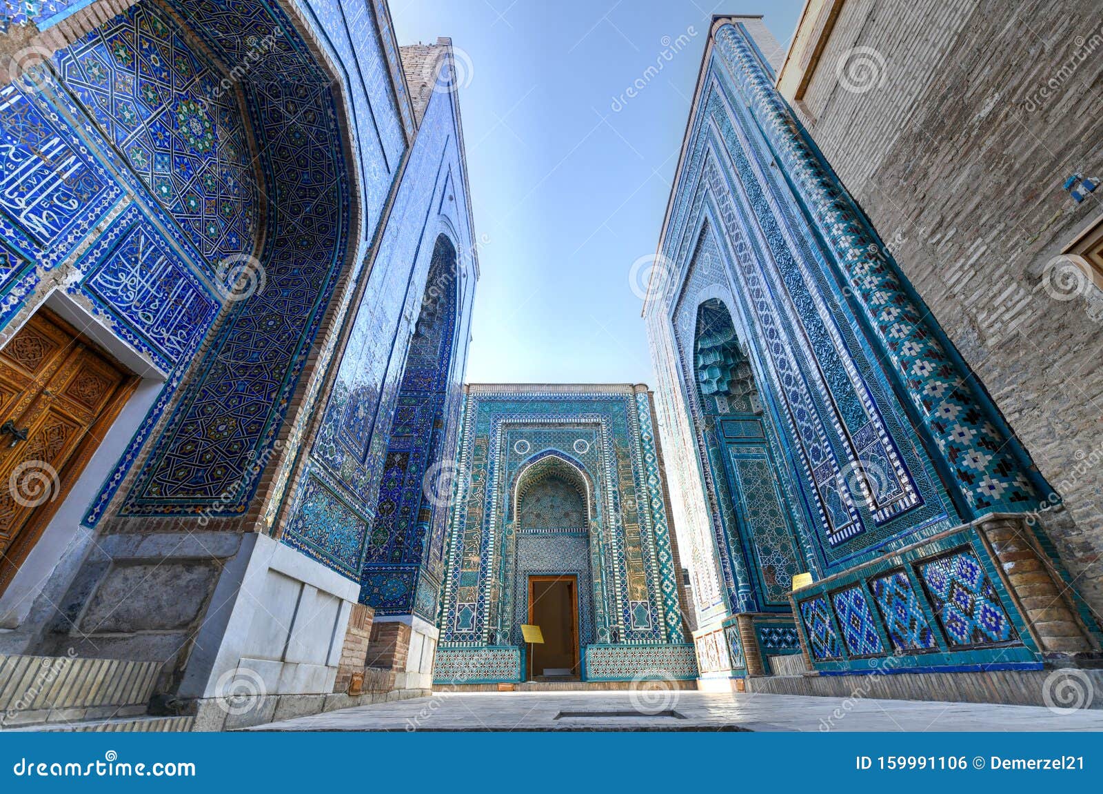 shah-i-zinda - samarkand, uzbekistan