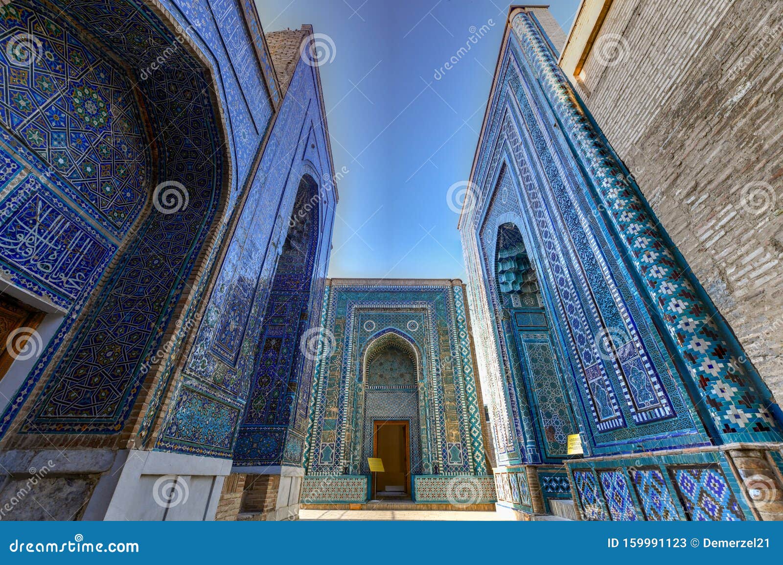 shah-i-zinda - samarkand, uzbekistan