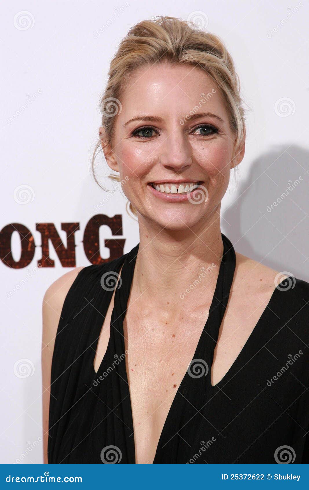 Shana Feste fotografia editorial. Imagem de ciências 25372622