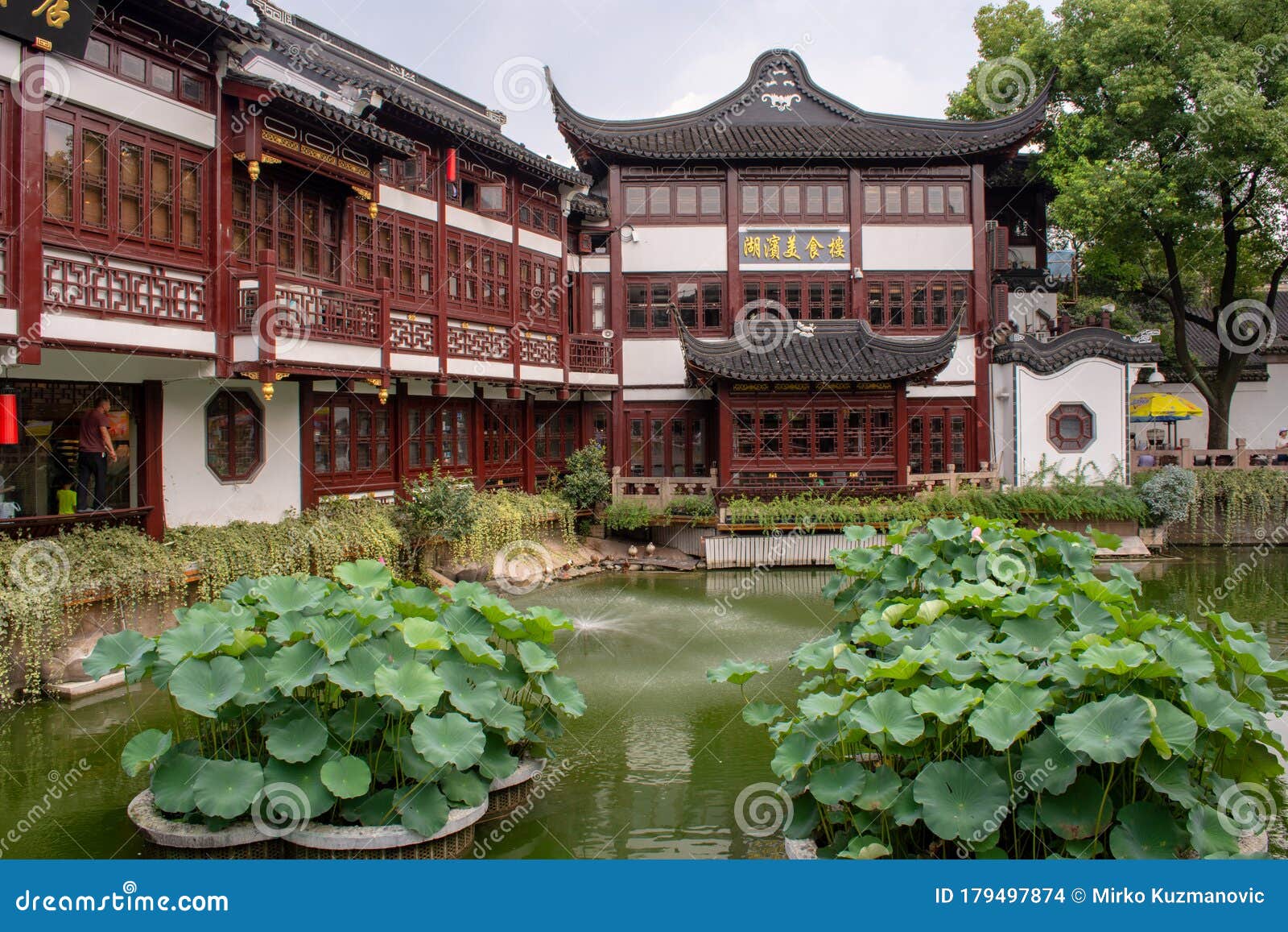 Yuyuan Garden Yu Garden A Classical Chinese Garden In The Old City Of Shanghai Editorial Stock Image Image Of Asian Dynasty