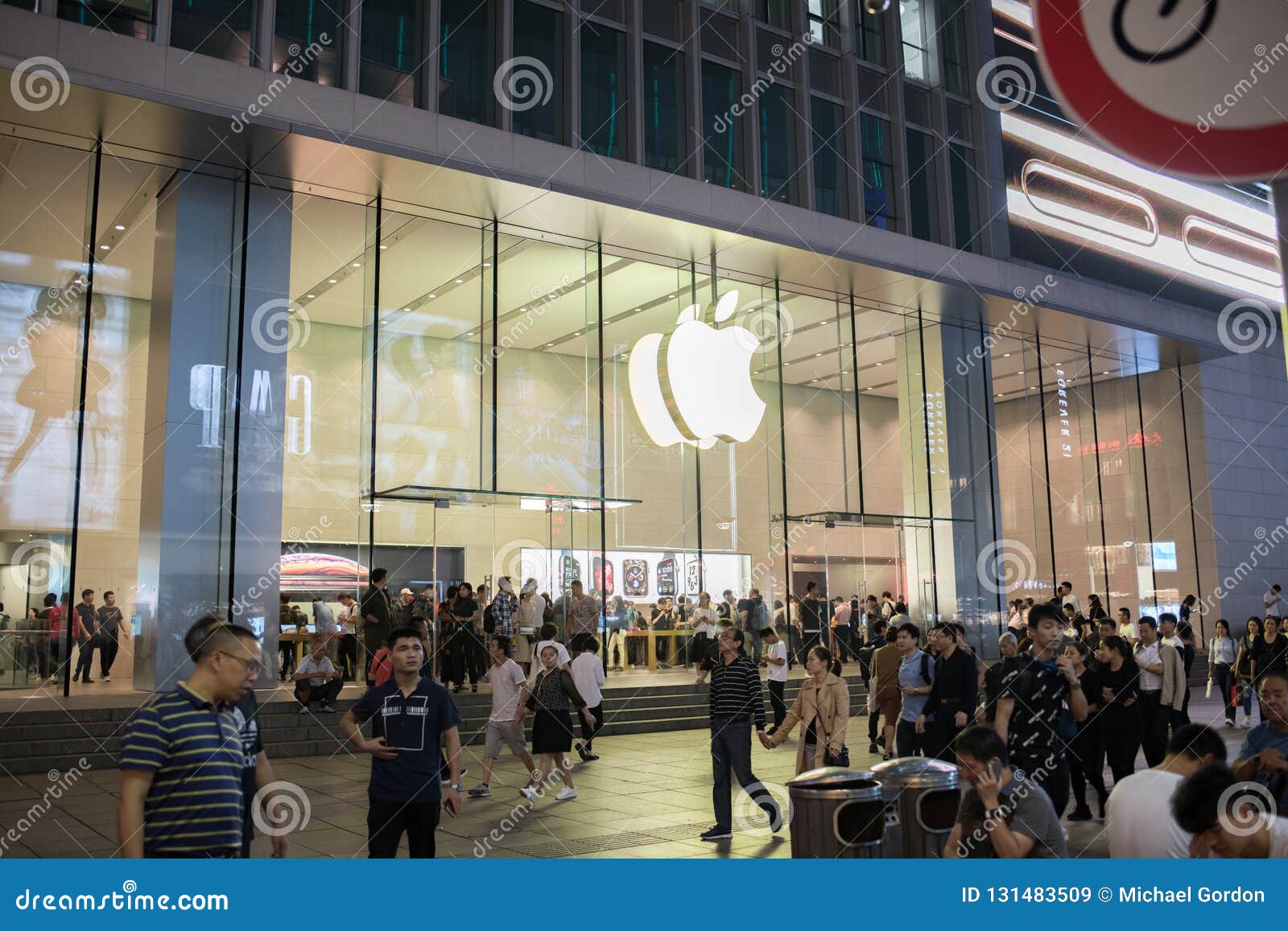 An Apple Inc Store In Shanghai China Editorial Stock Image Image apple-hindistan-ma-azas-n-a-yor-techinside