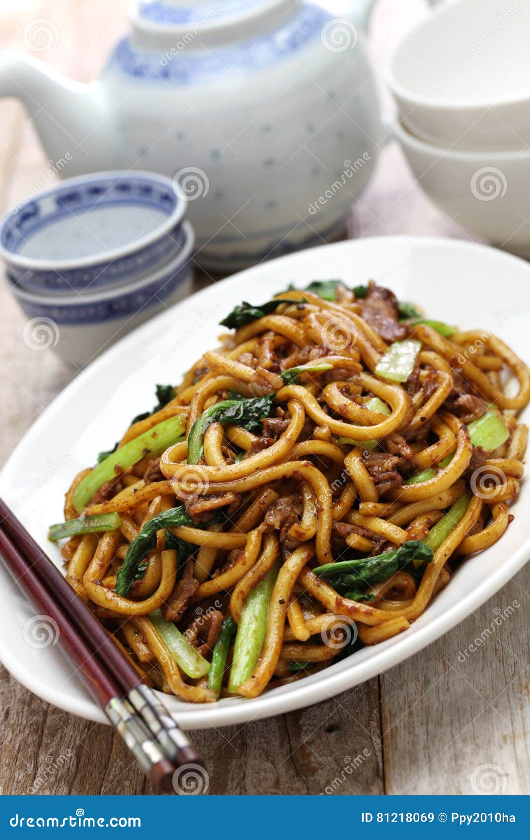Shanghai Fried Noodle, Shanghai Chow Mein Stock Image - Image of ...