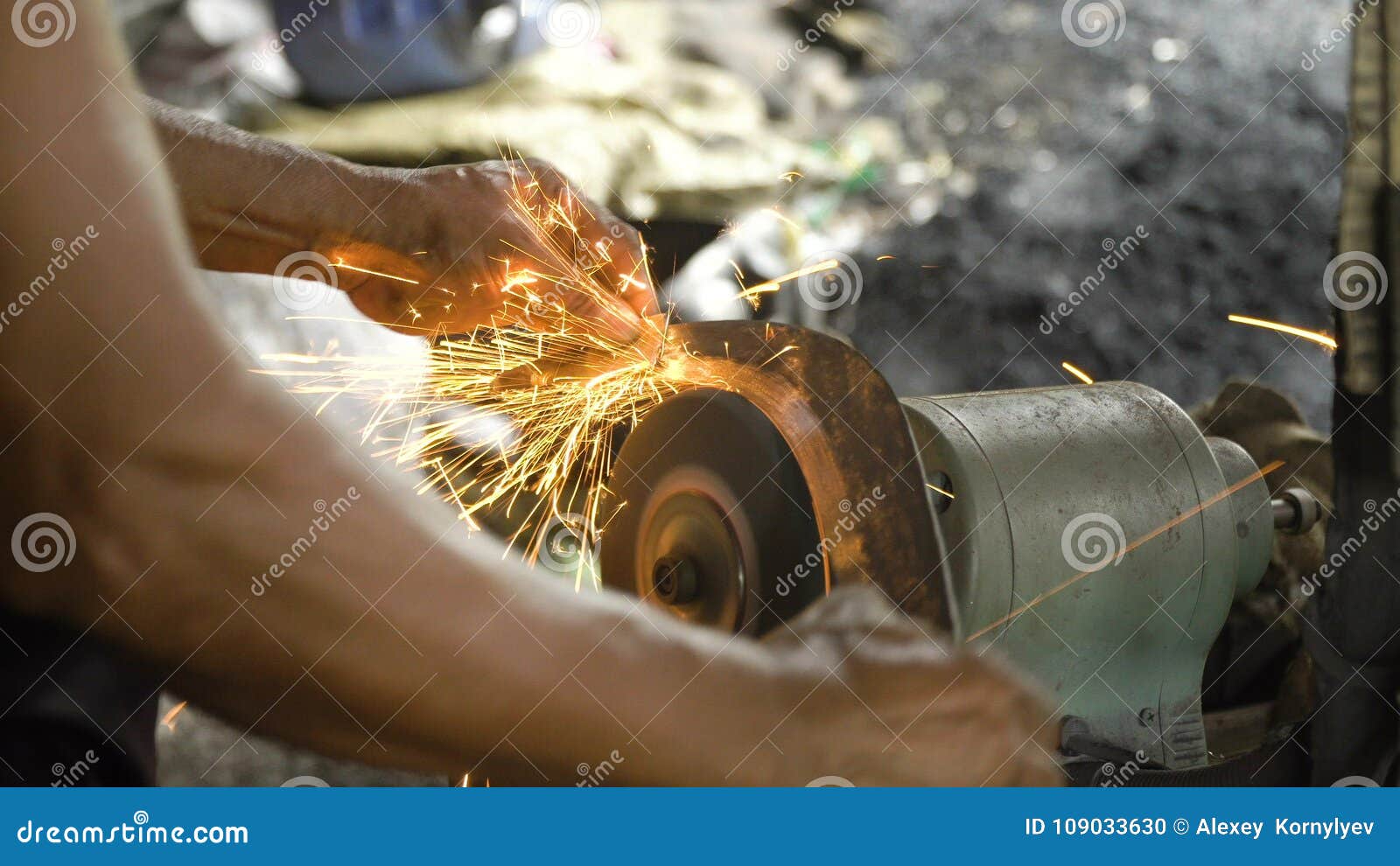 Sharpening the machete. stock photo. Image of disk, grinder 109033630