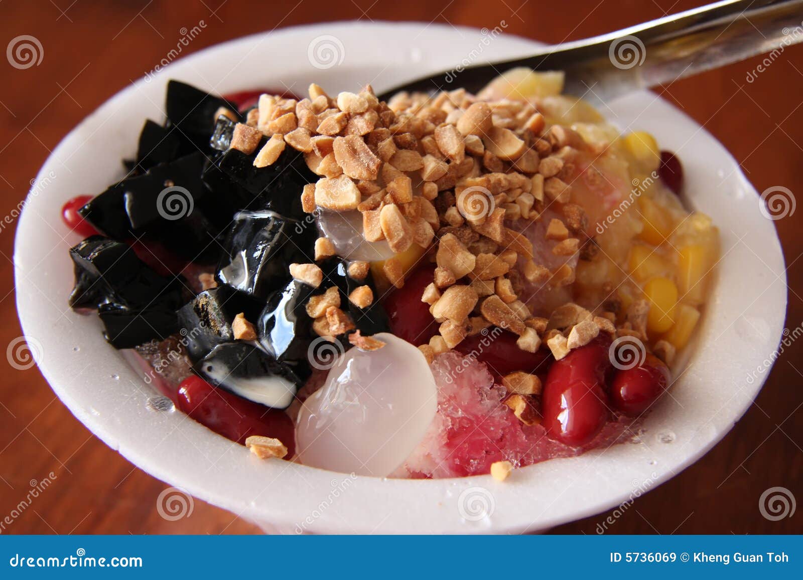 Shaved ice dessert stock image. Image of dessert, chopped 5736069
