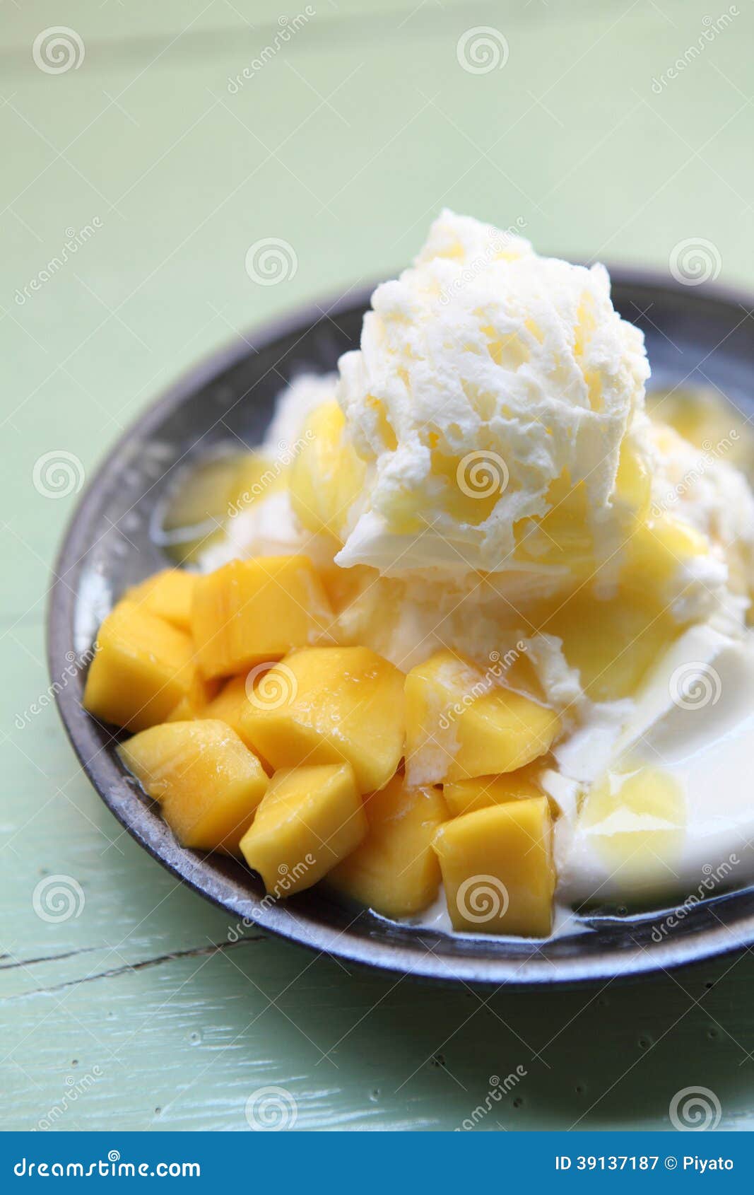 Shaved Ice Dessert with Fresh Mango Stock Image - Image of fresh, white ...