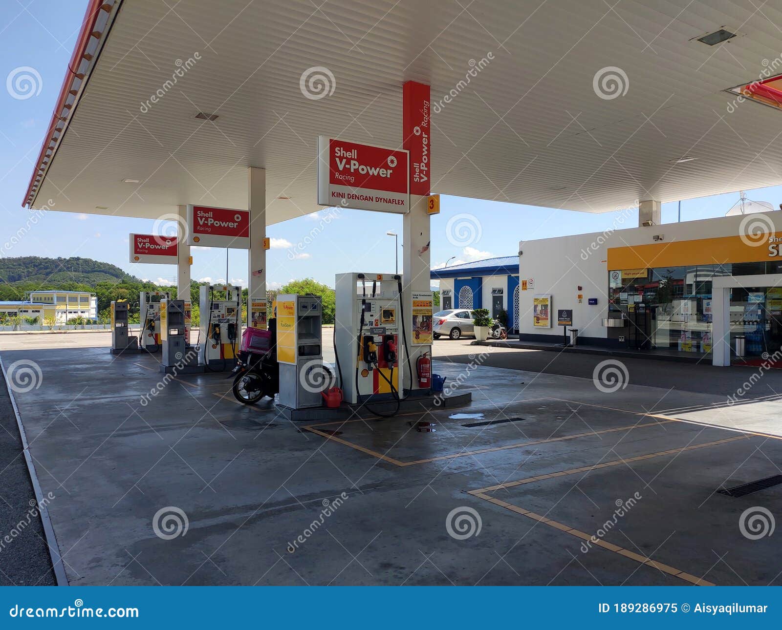 Shell Petrol Station During Daytime. Editorial Image ...