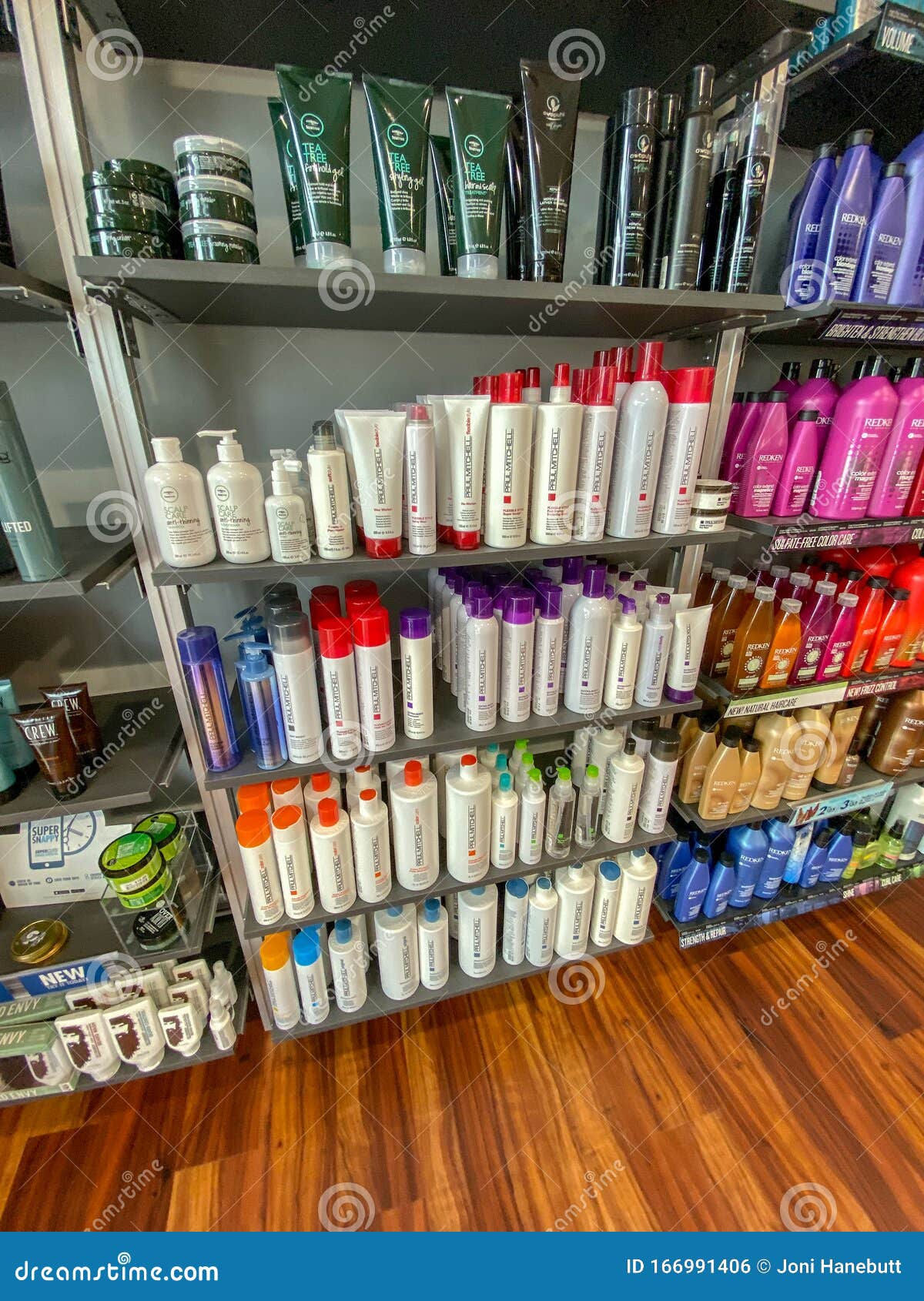 Shelves of Paul Mitchell Hair Shampoo, Conditioner and Styling Products at  a Supercuts Hair Salon Editorial Photo - Image of care, massage: 166991406