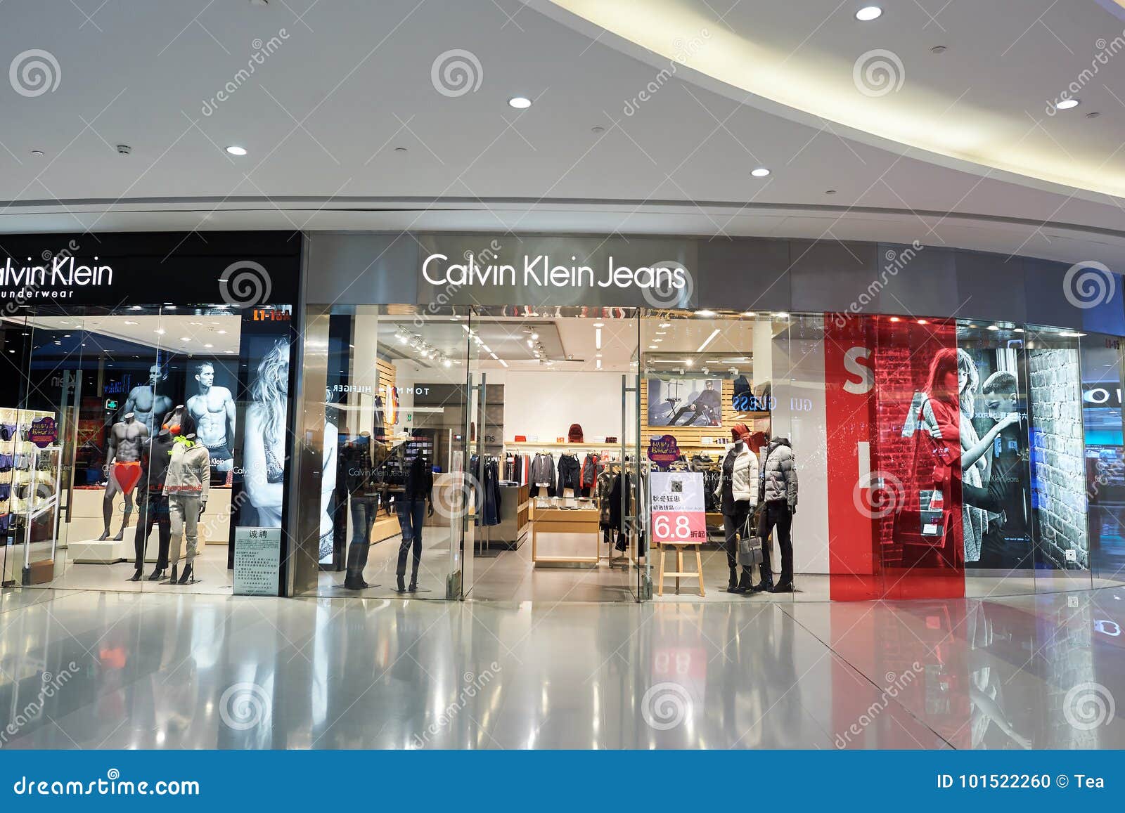 CALVIN KLEIN OUTLET - Dubai Outlet Mall