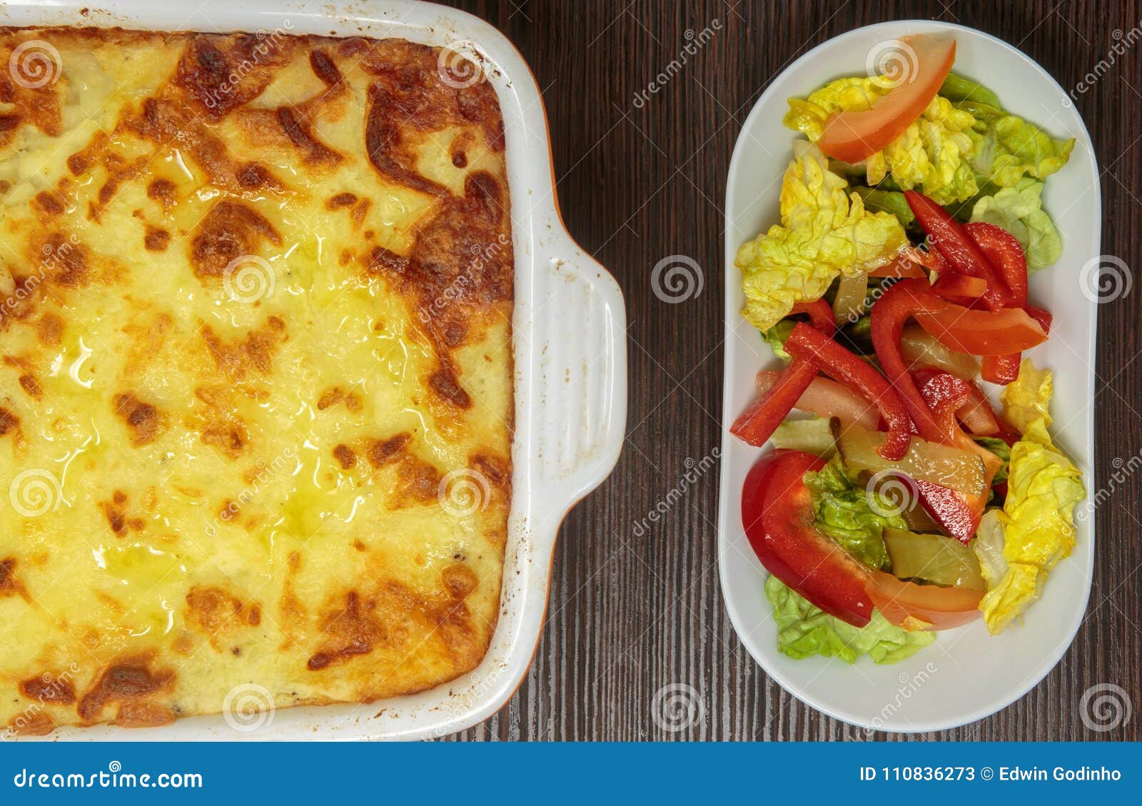 Shepherd S Pie Or Cottage Pie With Fresh Salad Stock Image Image