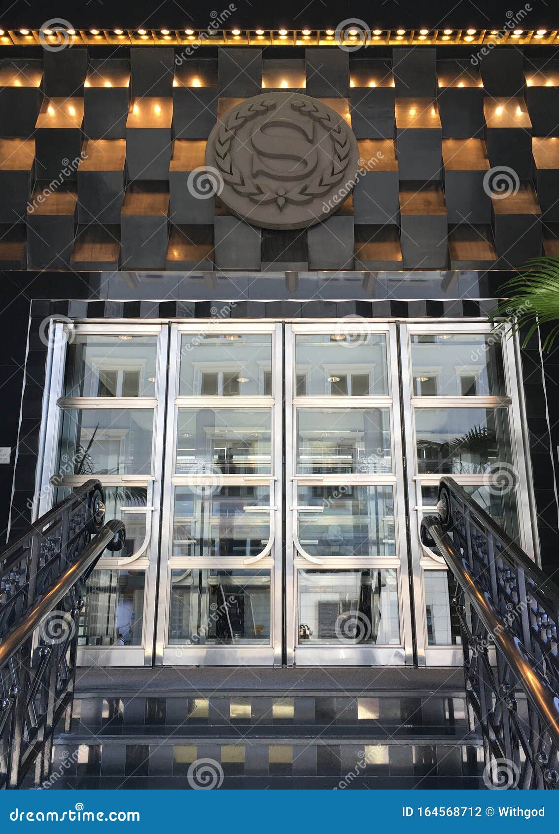 Sheraton Hong Kong Hotel Entrance Editorial Photography - Image of